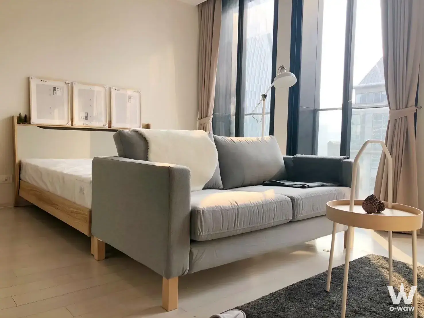 Condo with 1 bedroom for sale at Noble Ploenchit — photo 1 of 5