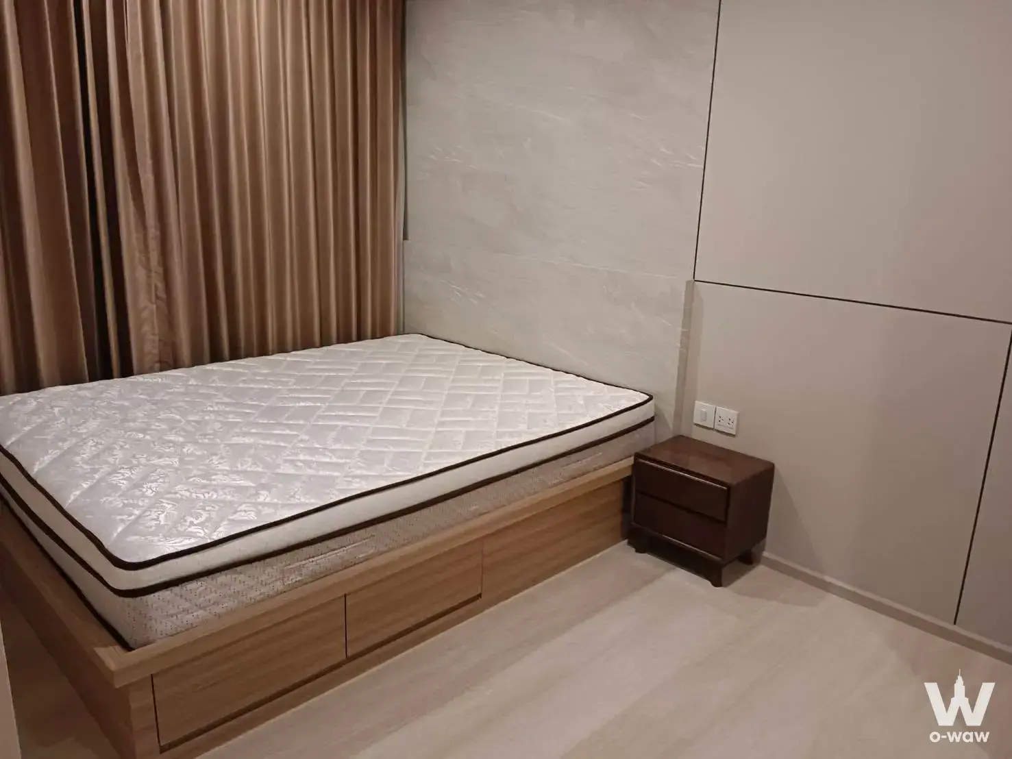 Condo with 2 bedrooms for rent at Life One Wireless — photo 4 of 5