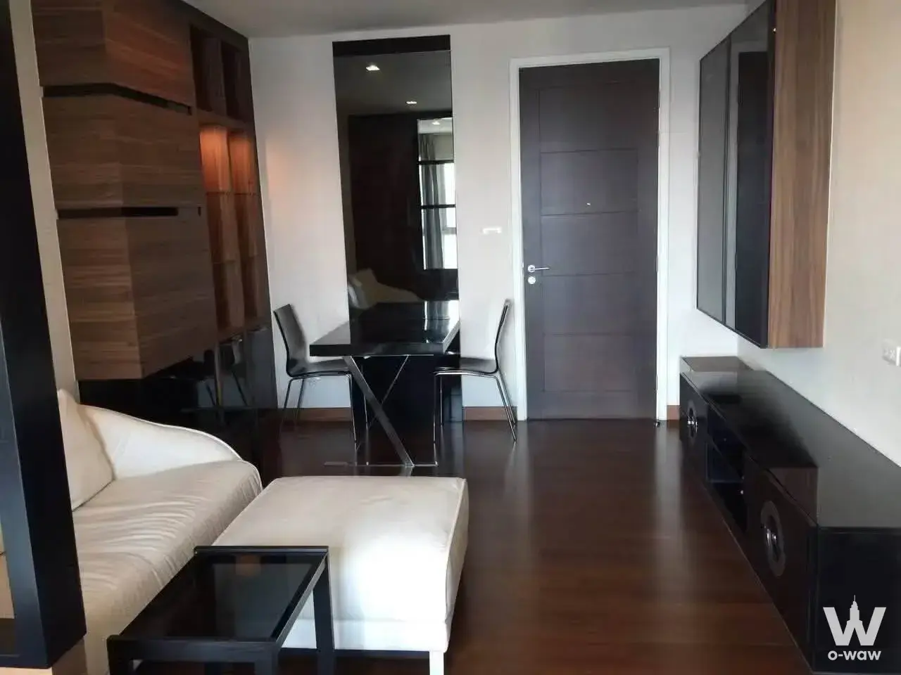 Thonglor, near BTS Thong Lo