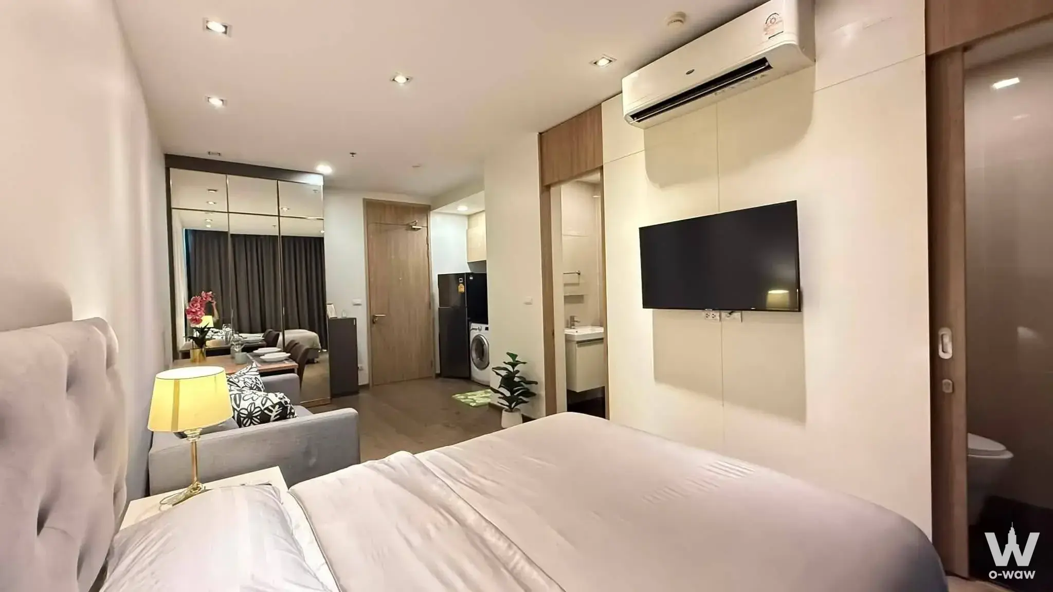 Condo with 1 bedroom for rent at Park Origin Phrom Phong — photo 3 of 5