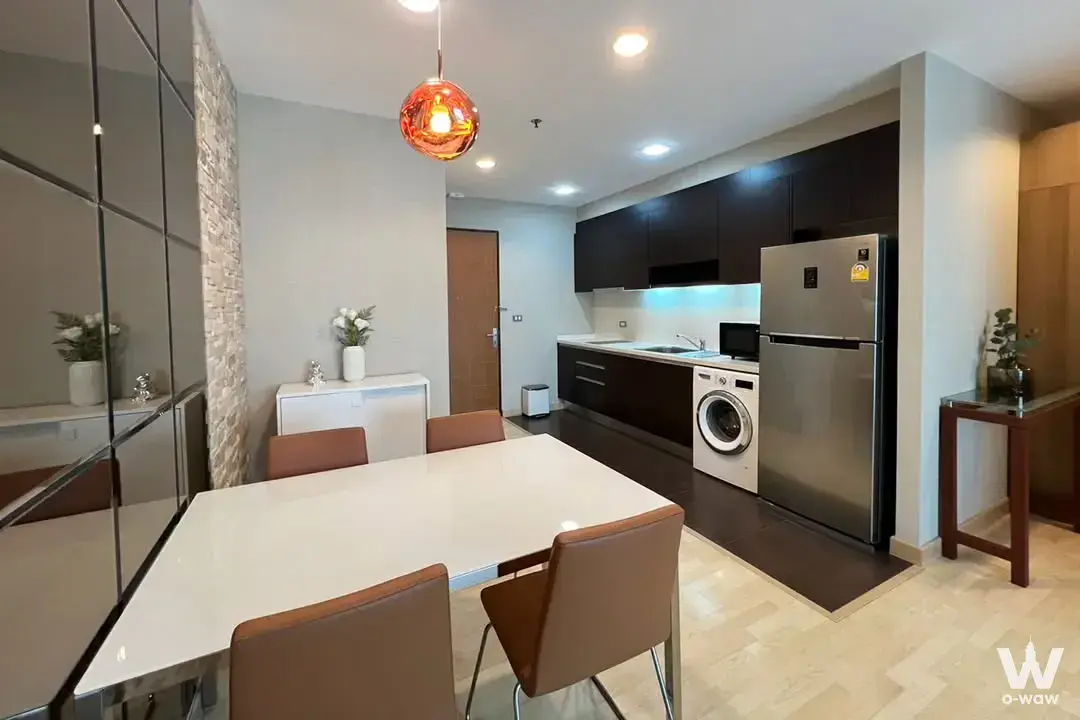 Townhouse with 2 bedrooms for rent at 59 Heritage — photo 3 of 5