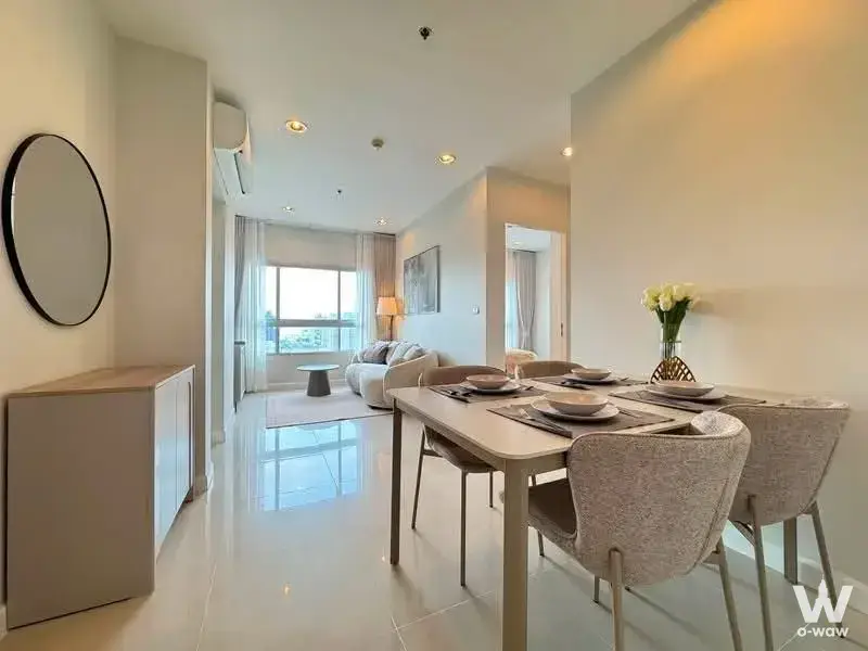 Condo with 2 bedrooms for sale at Q House Condo Sathon — photo 1 of 5