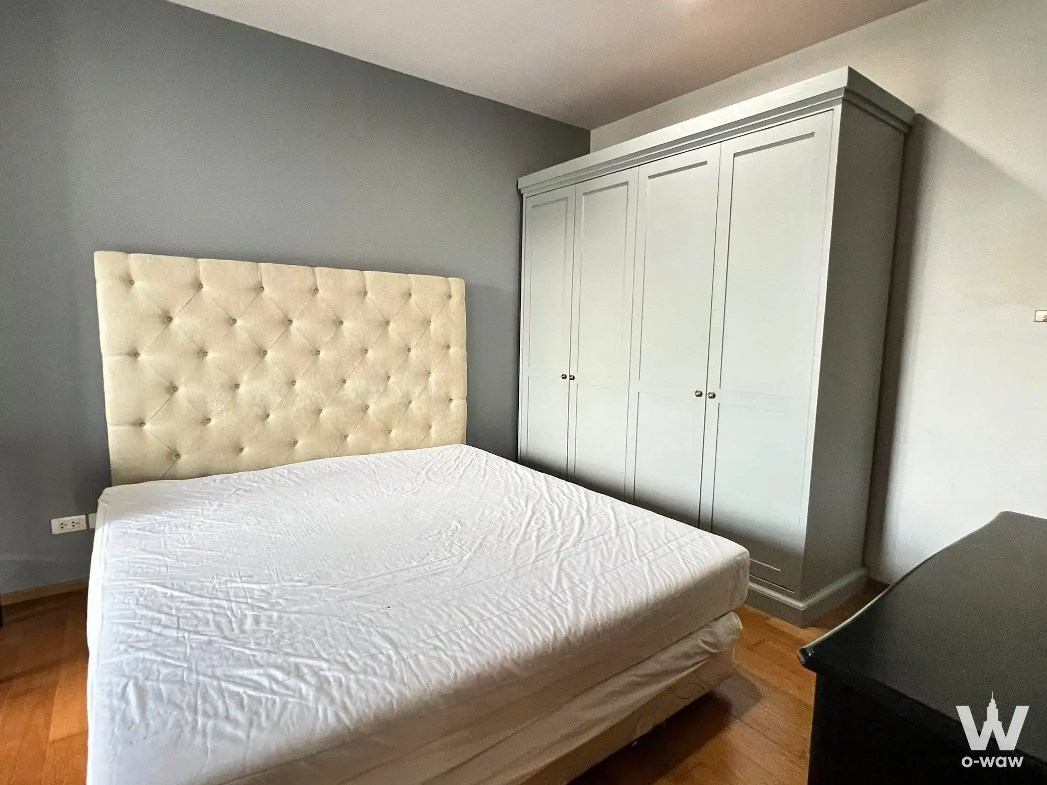Condo with 2 bedrooms for rent at Hive Taksin Condominium — photo 4 of 4