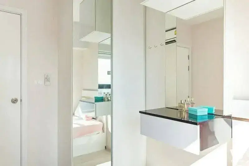 Near Central Westgate and IKEA, close to Bang Yai MRT station and expressway access