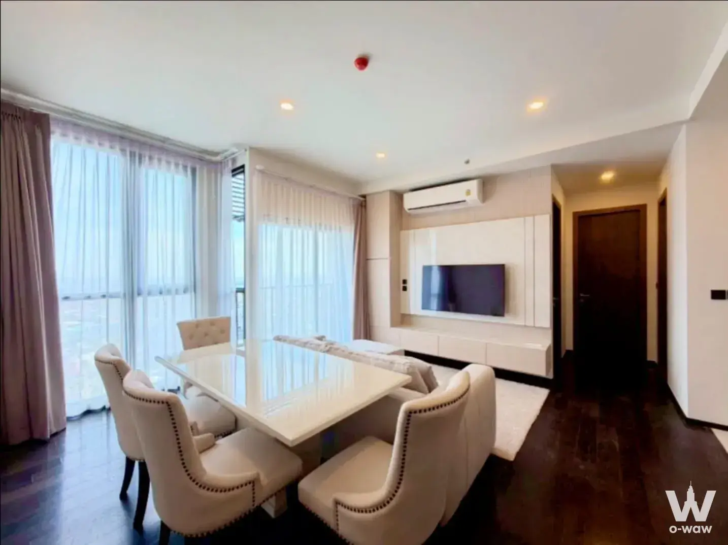 Condo with 2 bedrooms for rent at Park​ Origin​ Thonglor — photo 2 of 5