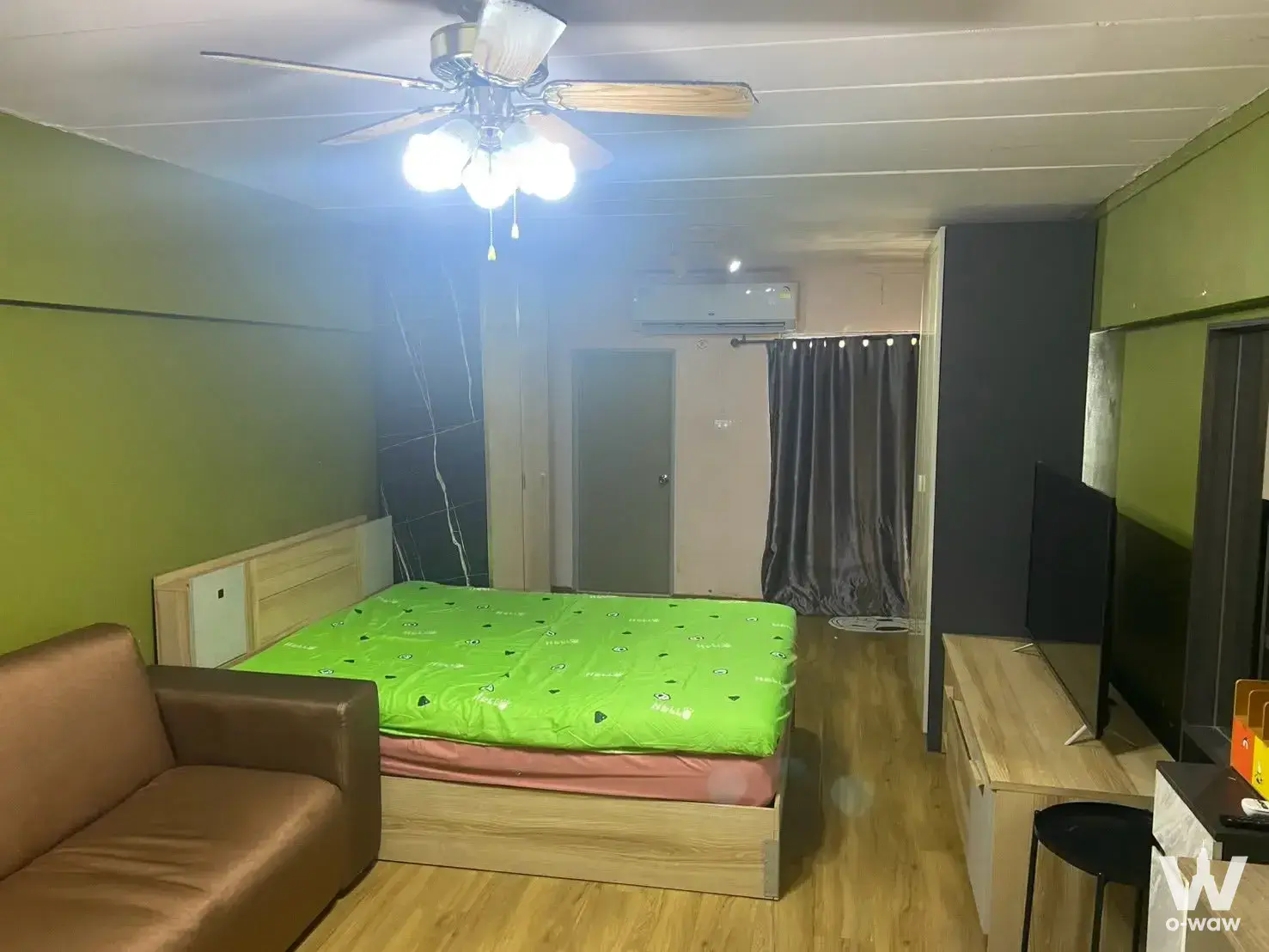 Condo for rent at Regent Home 18 — photo 1 of 5