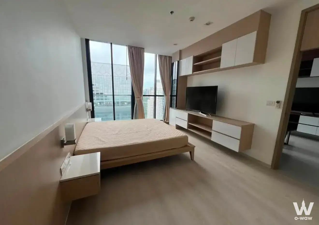 Condo with 2 bedrooms for rent at Noble Ploenchit — photo 5 of 5