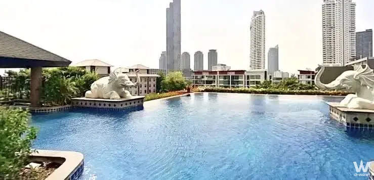 Condo with 2 bedrooms for rent at Baan Sathorn Chao Phraya — photo 2 of 5