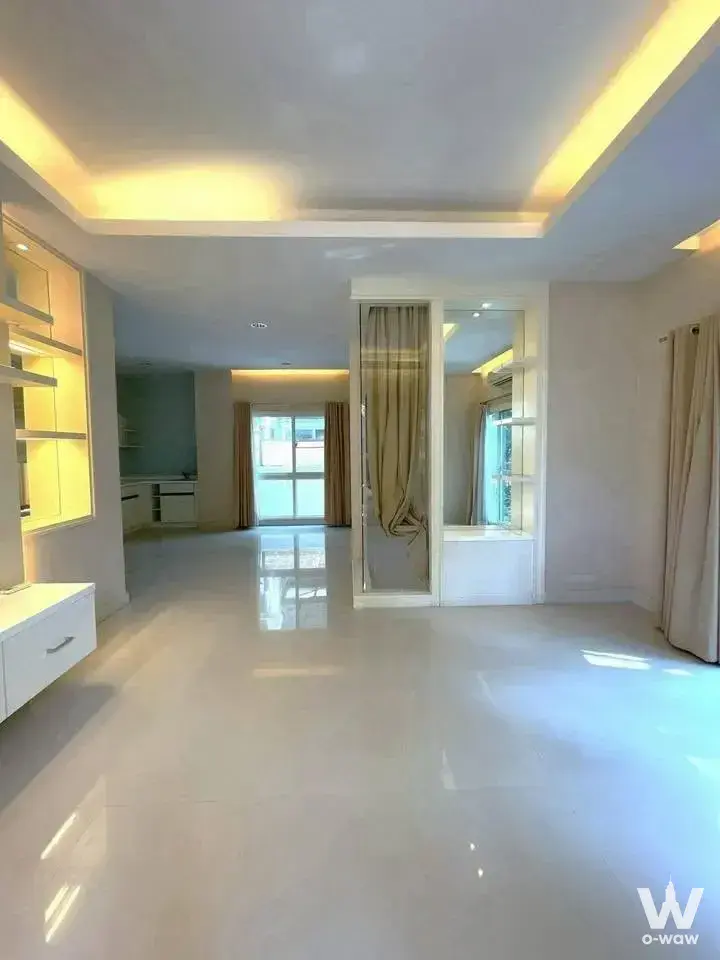 House with 3 bedrooms for sale at Grand Bangkok Boulevard Suksawat-Rama3 (แกรนด์ บางกอก บูเลอวาร์ด สุขสวัสดิ์-พระราม3) — photo 3 of 5