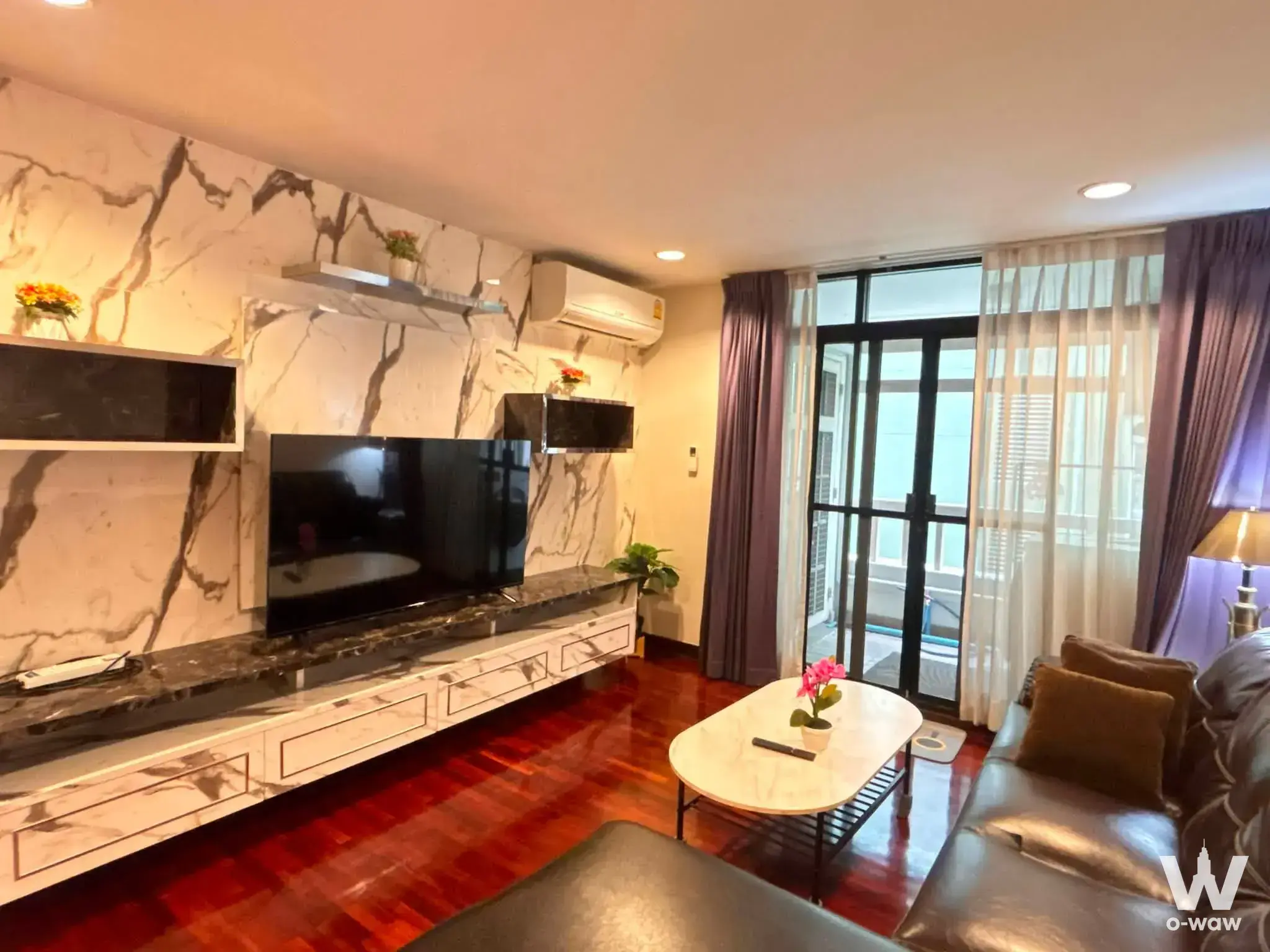 Condo with 2 bedrooms for rent at Ban Chan Condominium — photo 3 of 5