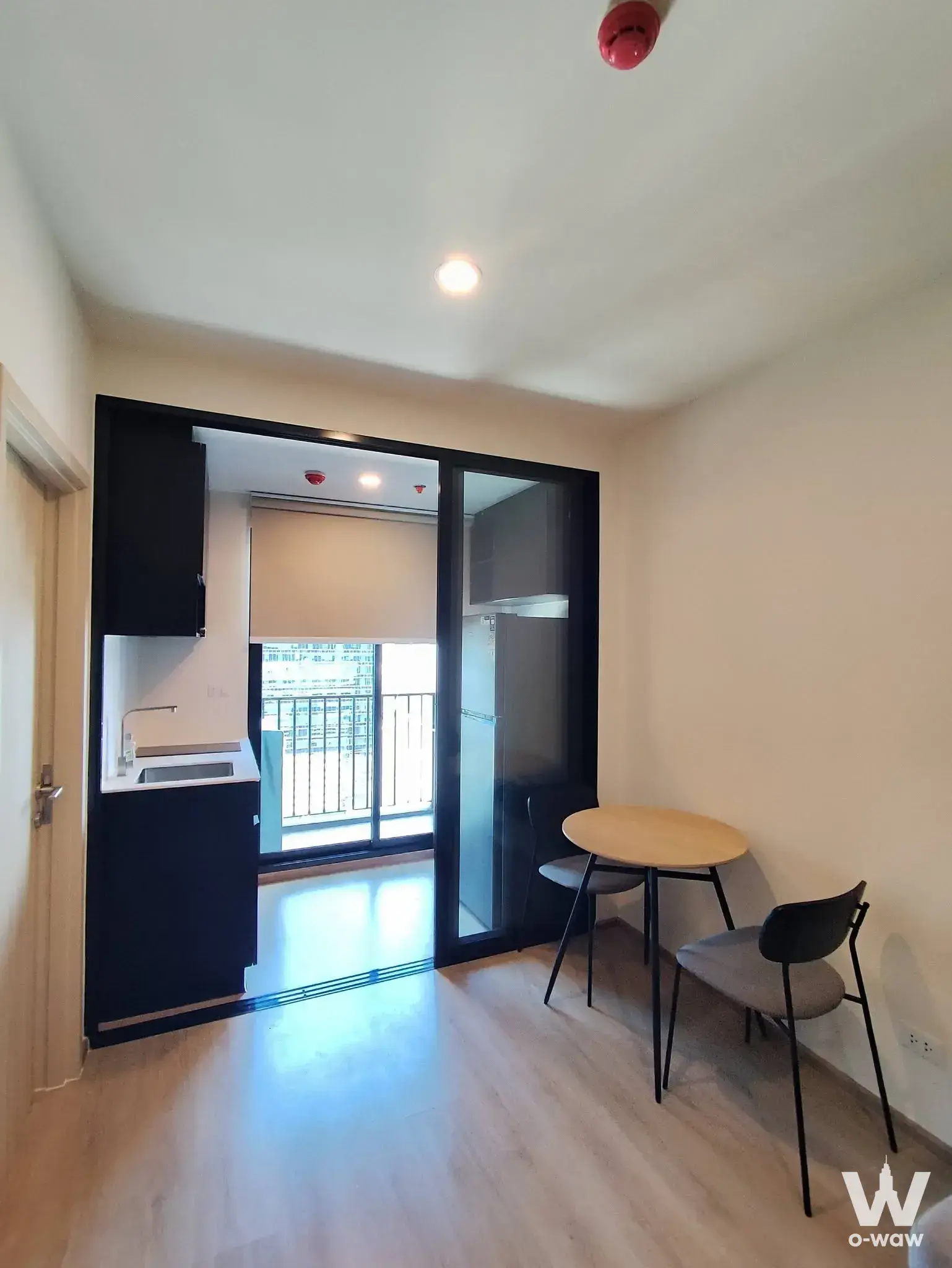 Condo with 2 bedrooms for rent at Nue District R9 — photo 1 of 4