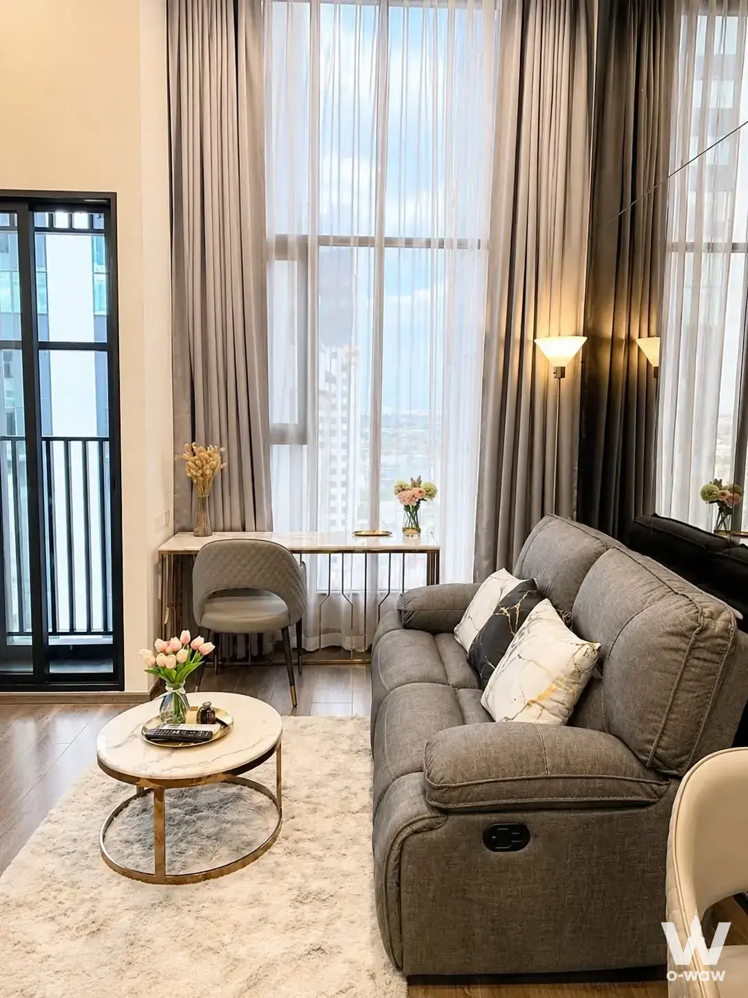 Condo with 1 bedroom for rent at KnightsBridge Space Ratchayothin — photo 1 of 5