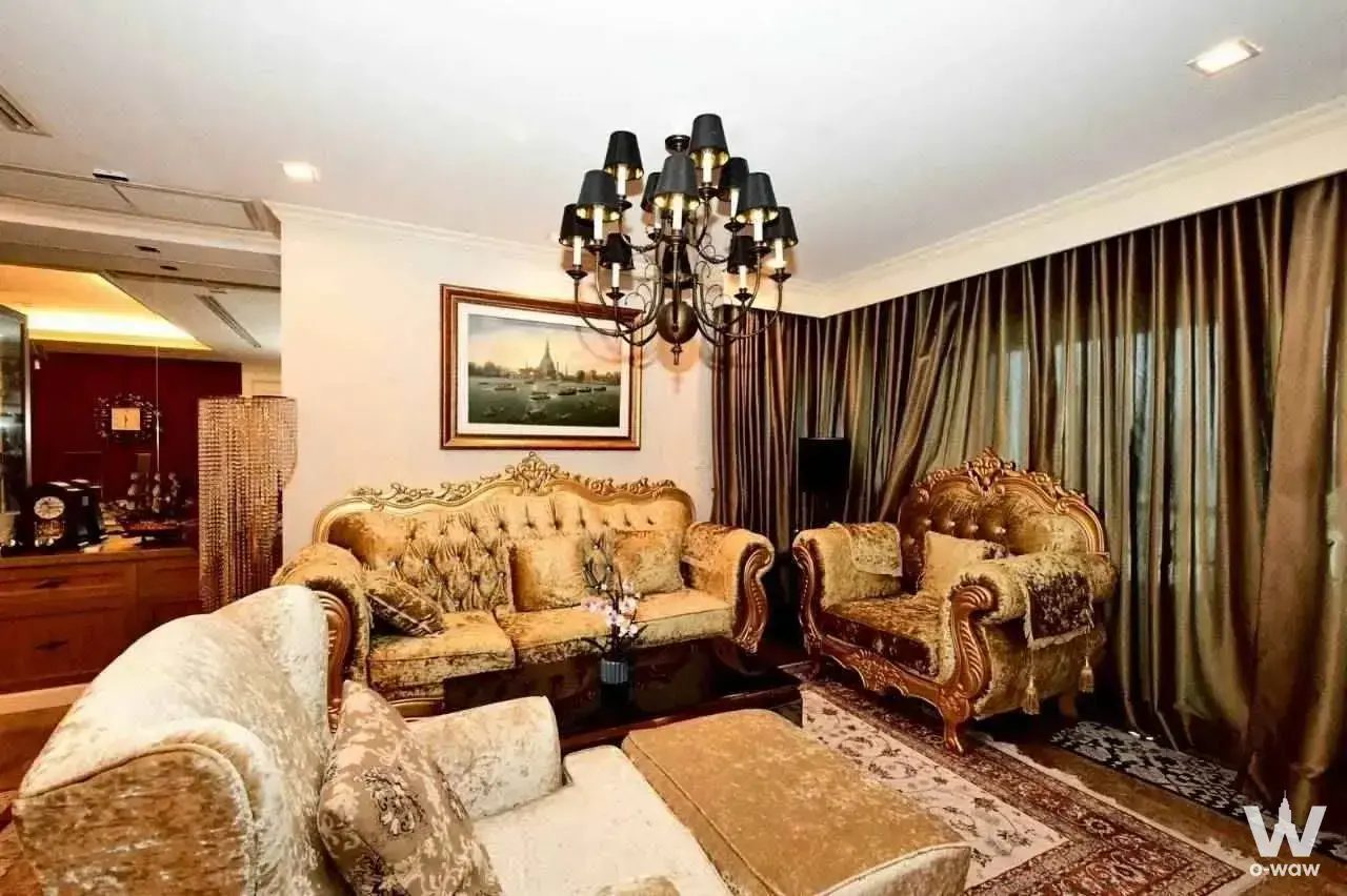 Condo with 3 bedrooms for sale at Sathorn Gardens — photo 1 of 4