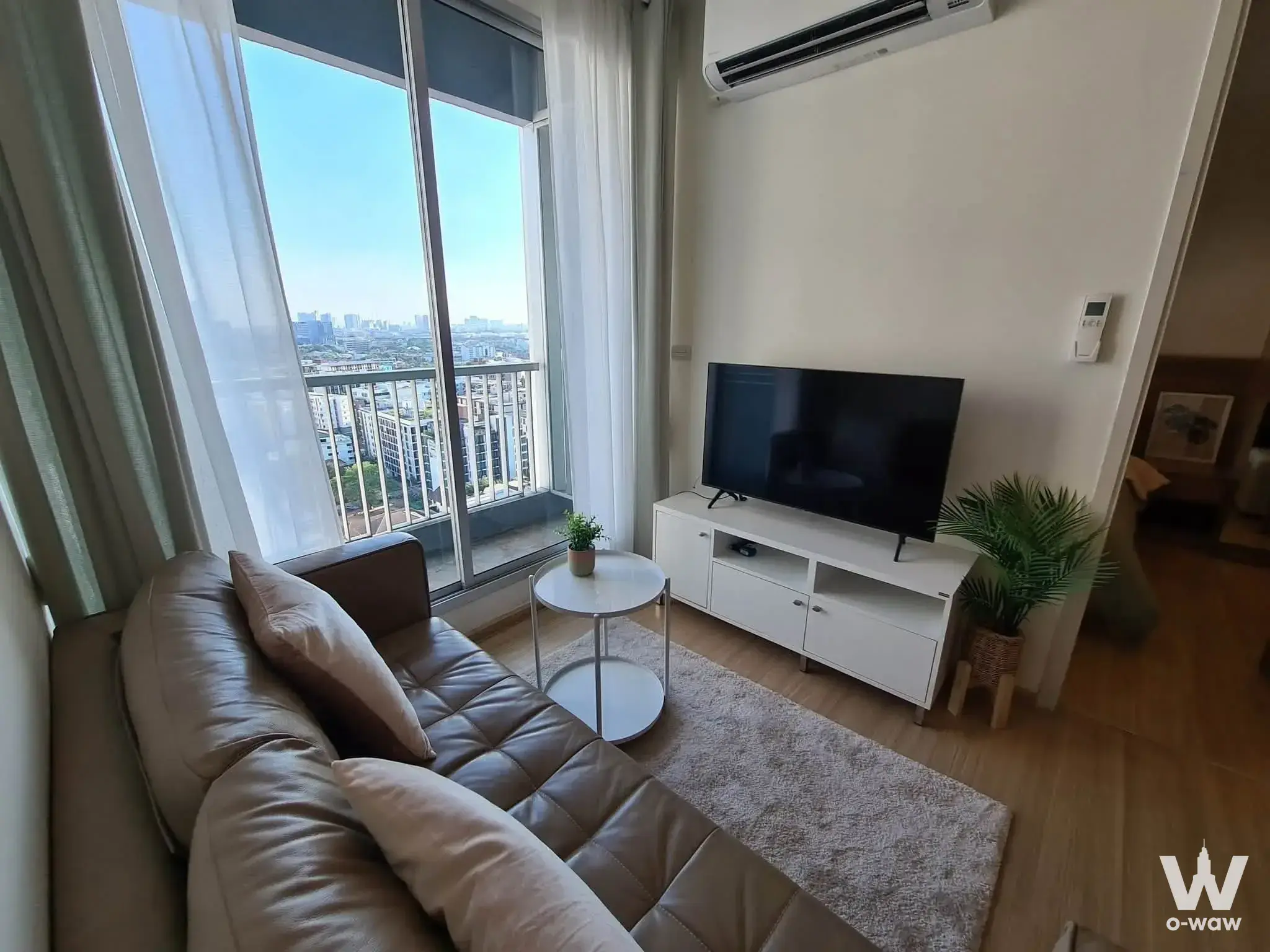 Condo with 1 bedroom for sale at Rhythm Sukhumvit 50 — photo 2 of 5