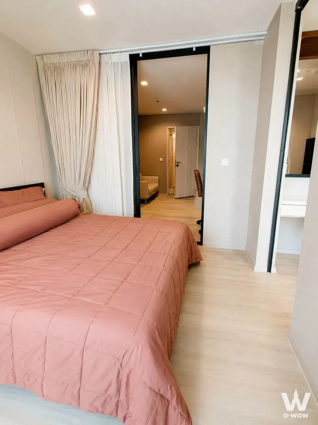 Condo with 1 bedroom for rent at Life One Wireless — photo 4 of 4