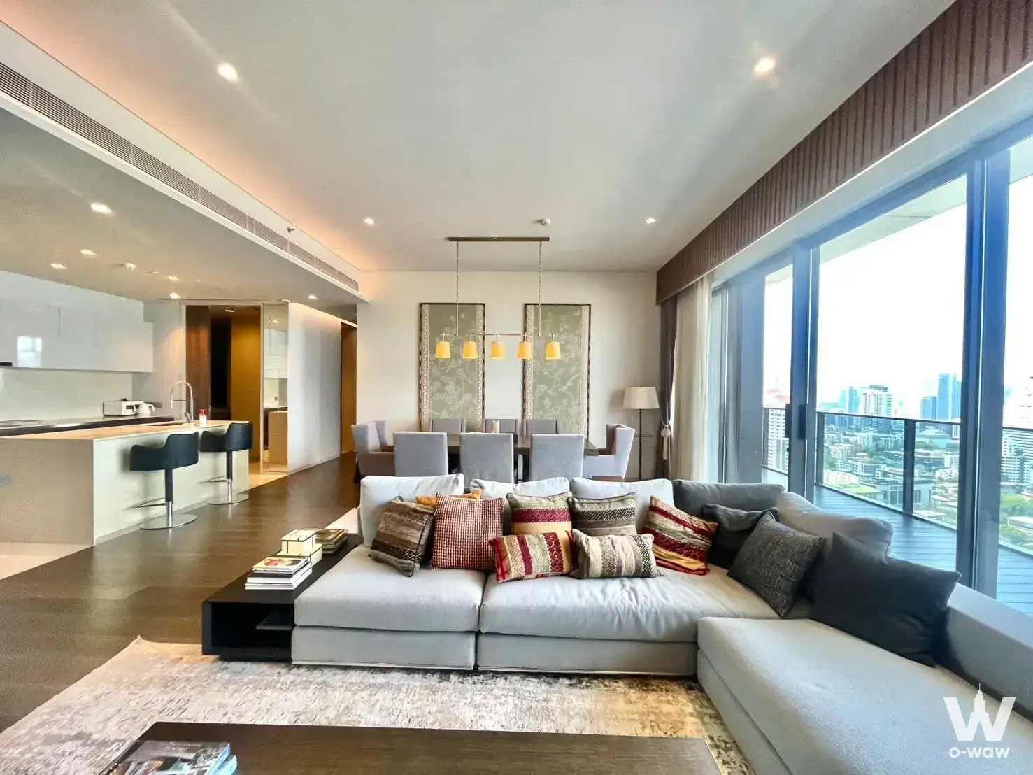 Condo with 3 bedrooms for rent at Tela Thonglor — photo 2 of 5