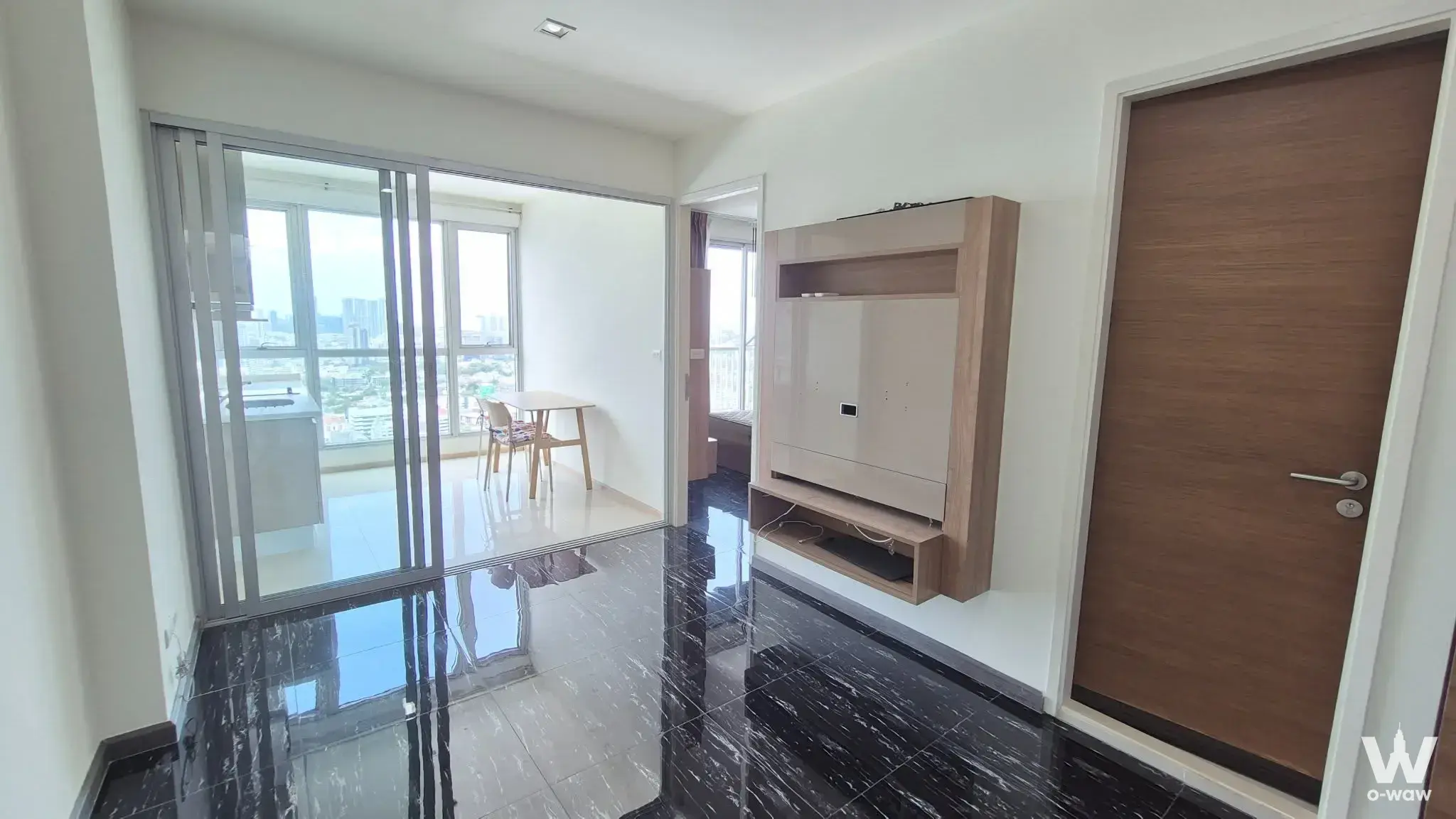 Condo with 1 bedroom for sale at Rhythm Sukhumvit 50 — photo 1 of 5