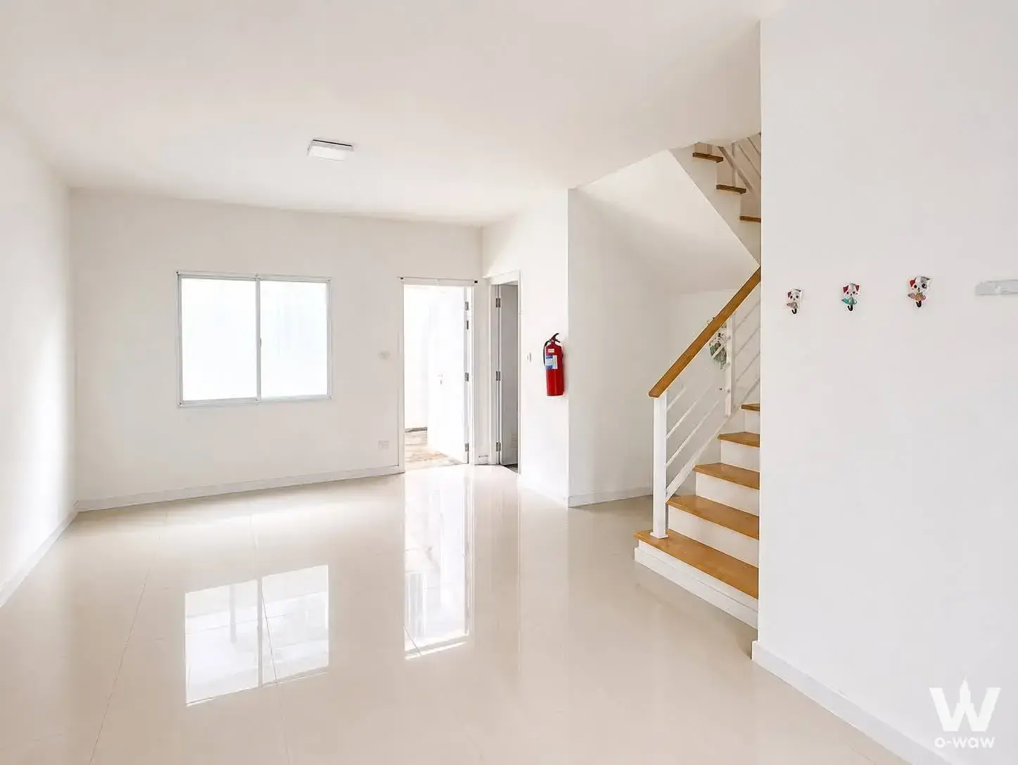 Townhouse with 3 bedrooms for sale at Bang Phli, Samut Prakan — photo 1 of 11
