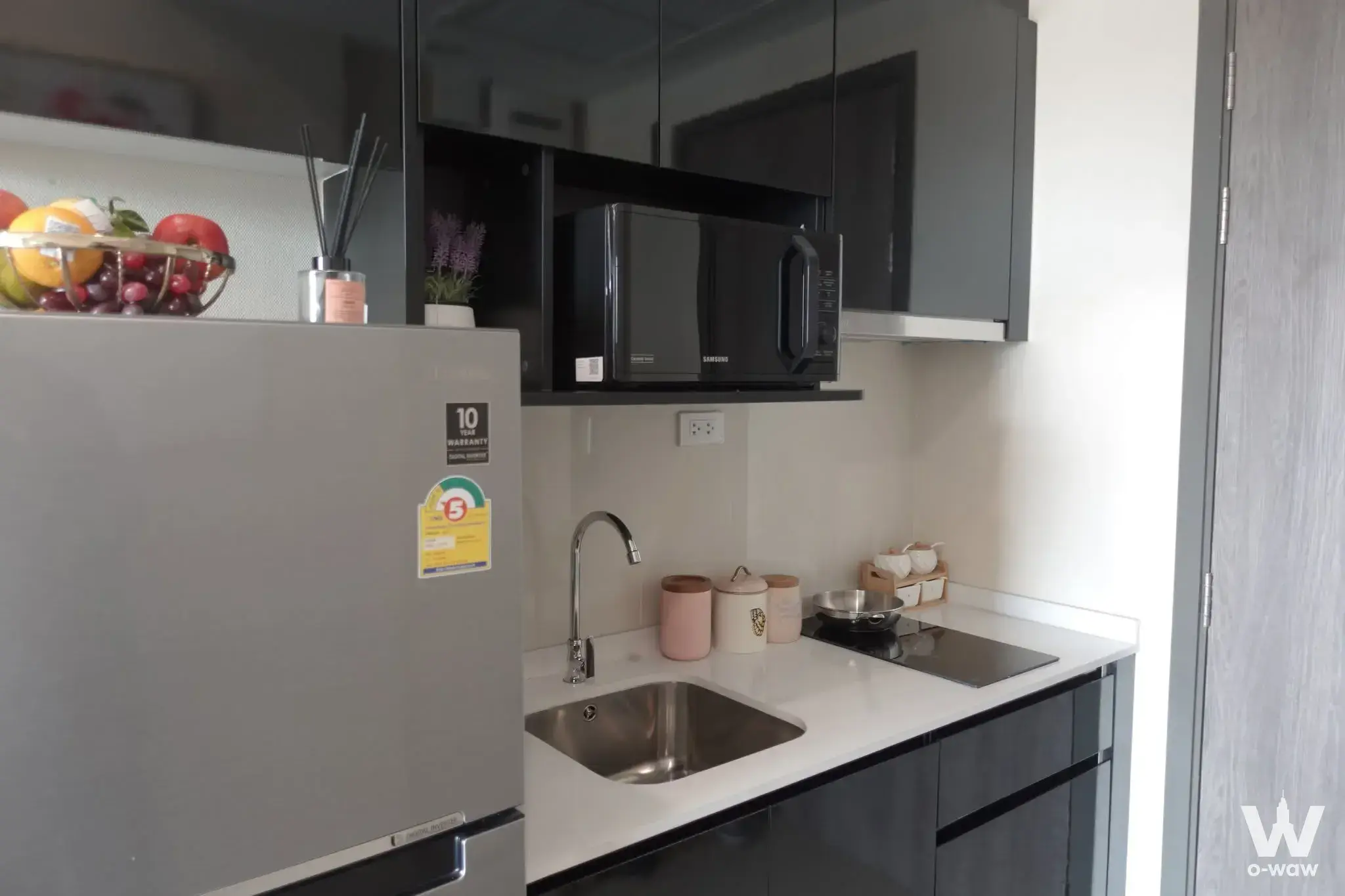 Condo with 2 bedrooms for sale at The Rich Sathon-Taksin — photo 2 of 4
