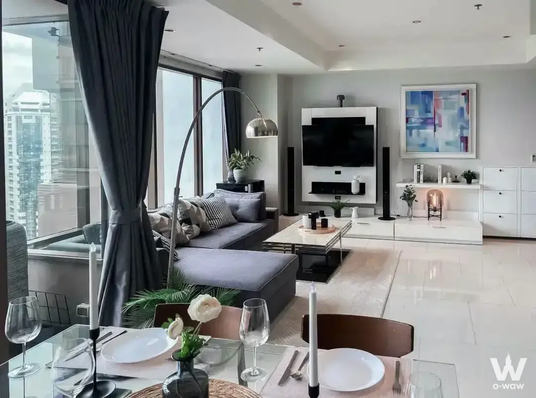 Condo with 2 bedrooms for rent at The Emporio Place — photo 1 of 4