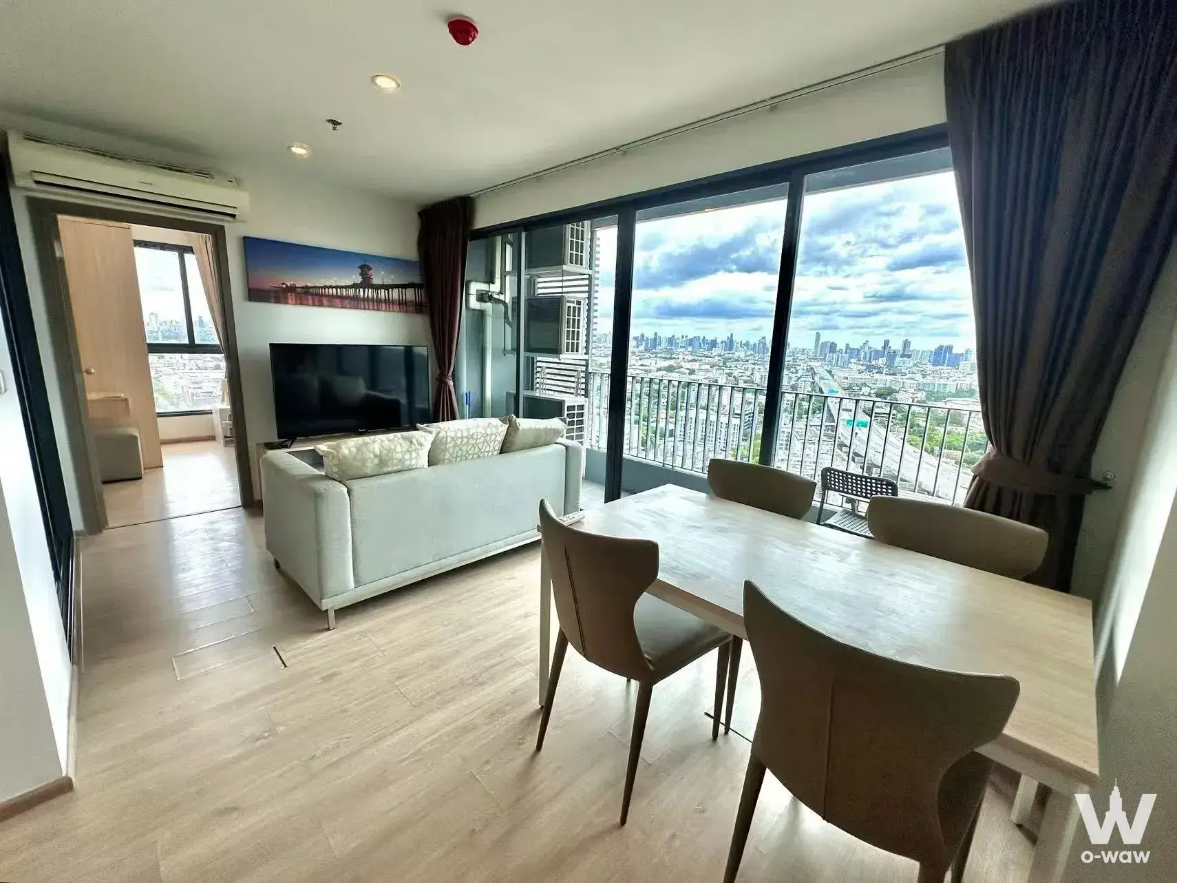 Condo with 2 bedrooms for rent at Ideo O2 — photo 1 of 5
