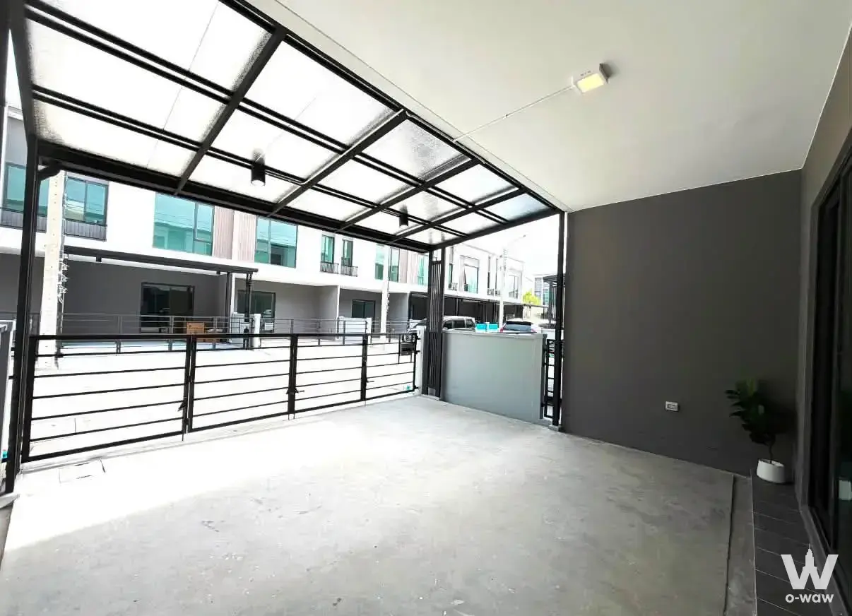 House with 3 bedrooms for rent at Pleno Sukhumvit-Bangna 2 — photo 2 of 5