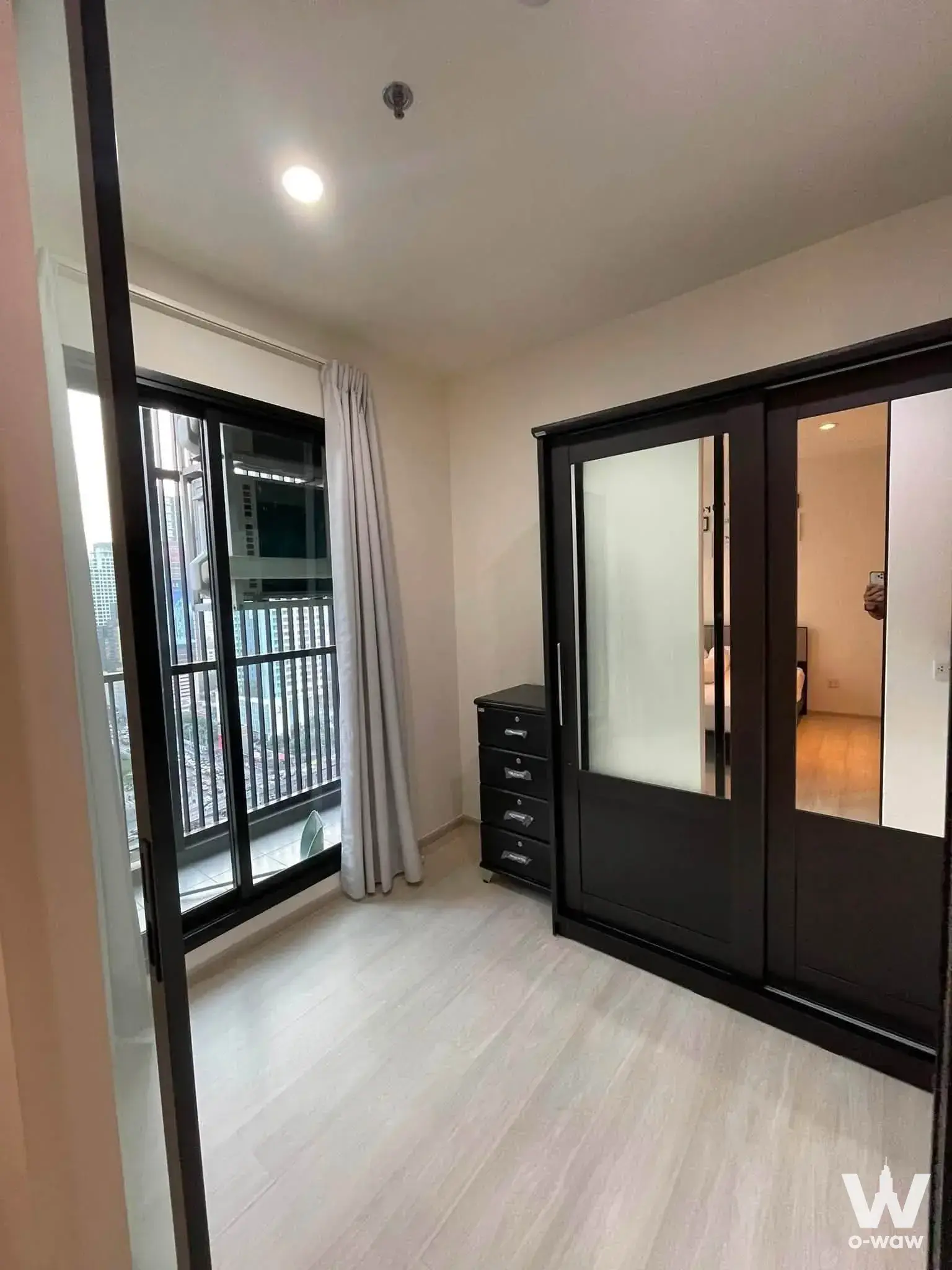 Condo with 1 bedroom for rent at Life Asoke — photo 4 of 5
