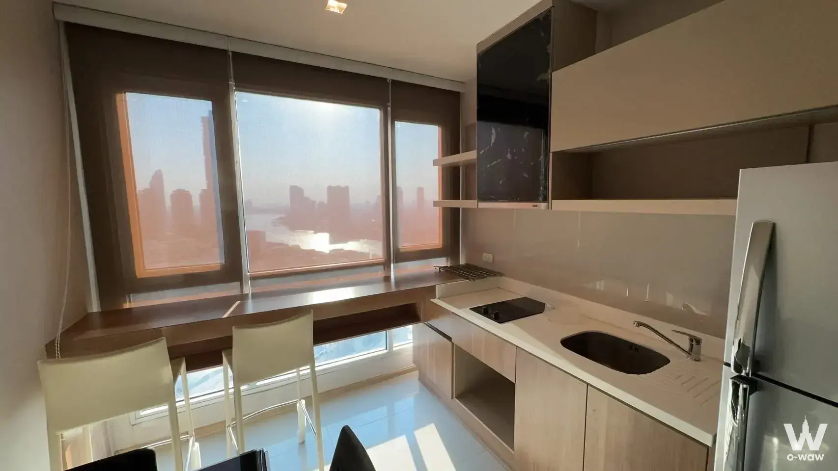 Condo with 1 bedroom for rent at RHYTHM Sathorn — photo 2 of 5