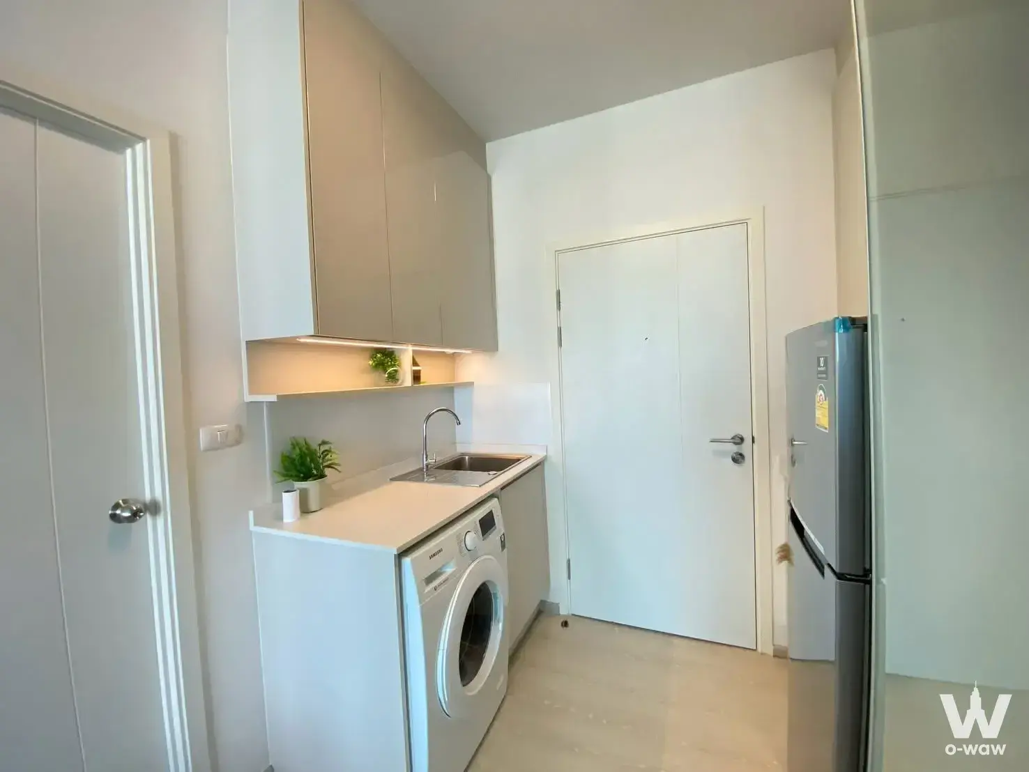 Commercial with 1 bedroom for rent at Chapter One Eco Ratchada-HuaiKhwang — photo 2 of 5