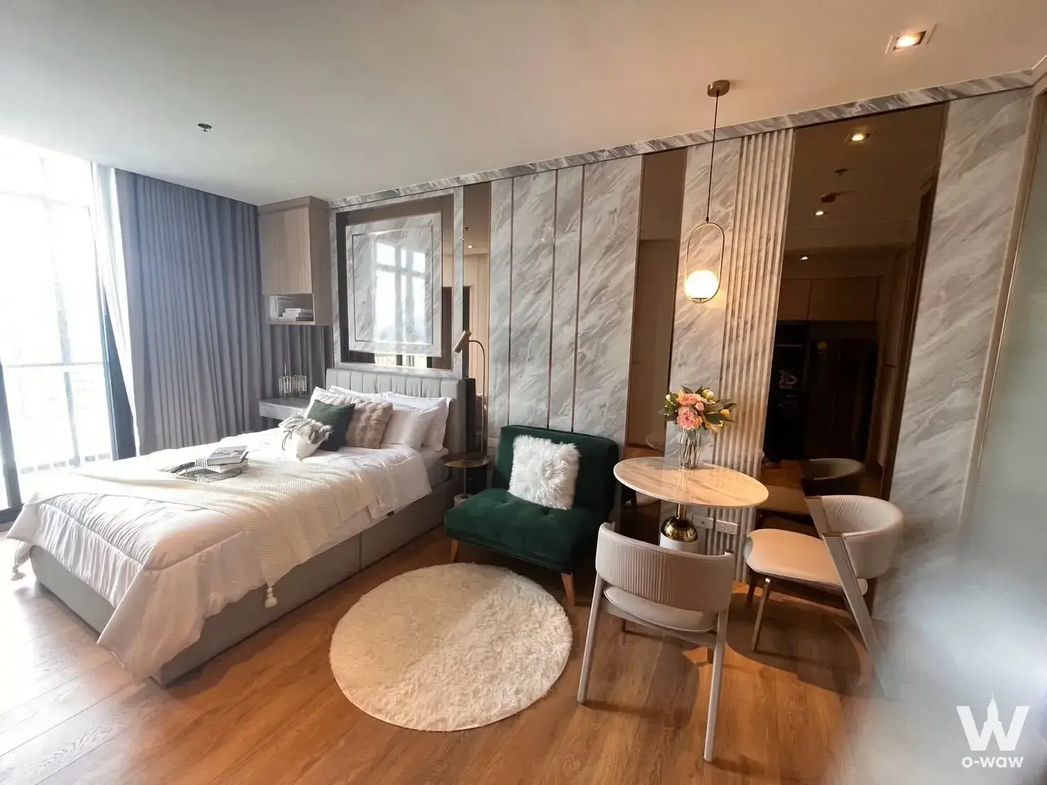 Condo with 1 bedroom for rent at Park Origin Phrom Phong — photo 1 of 5