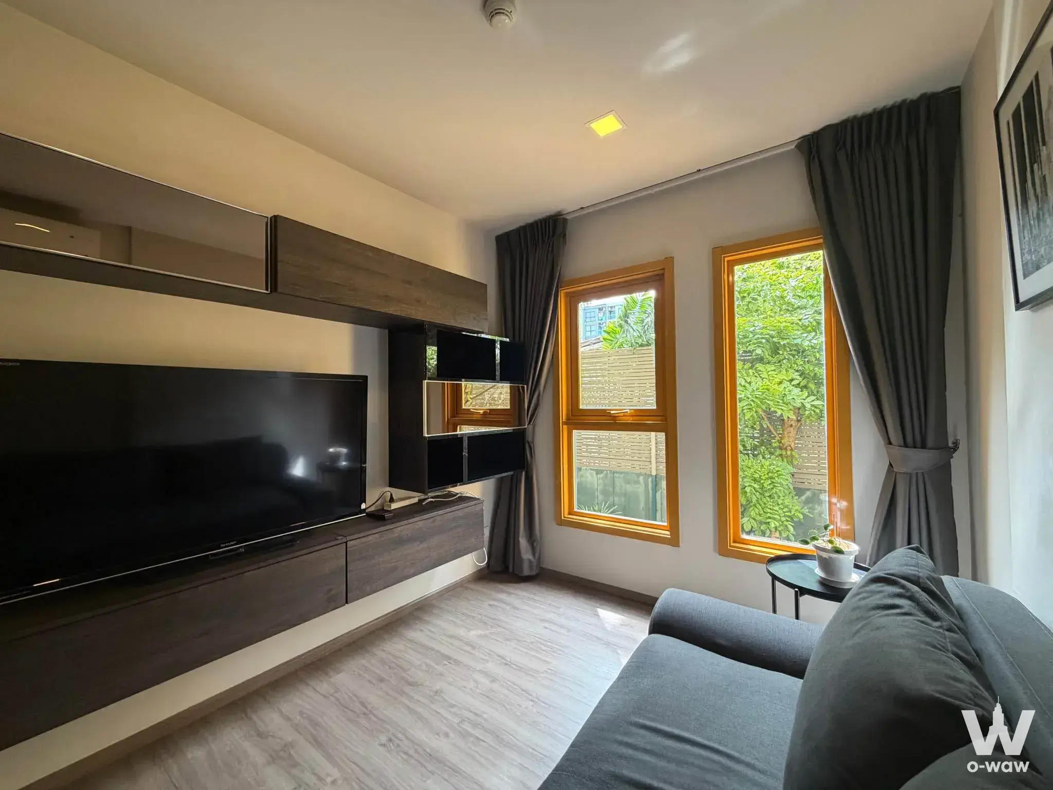 Sukhumvit 50, Soi Rom Charoen, Khlong Toei, Bangkok, Thailand
