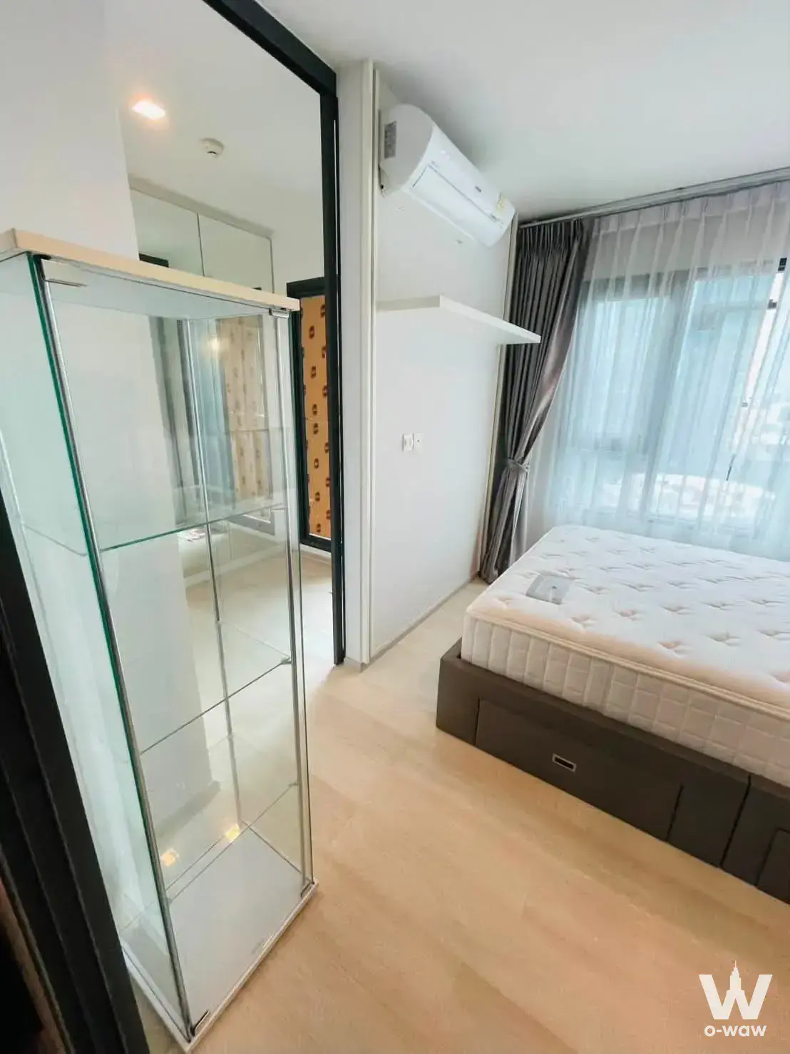 Condo with 1 bedroom for rent at Life One Wireless — photo 4 of 5