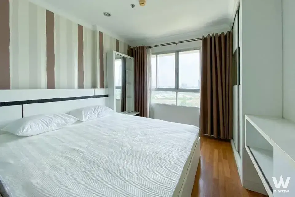 Condo with 1 bedroom for rent at Lumpini Place Rama 9 - Ratchada — photo 3 of 5