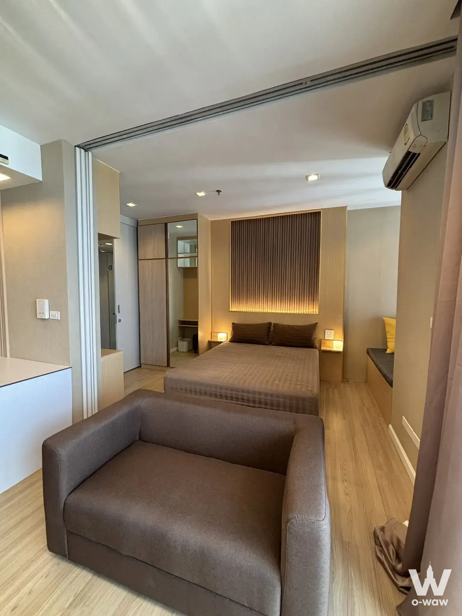 Condo with 1 bedroom for rent at Nara 9 by Eastern Star — photo 2 of 5