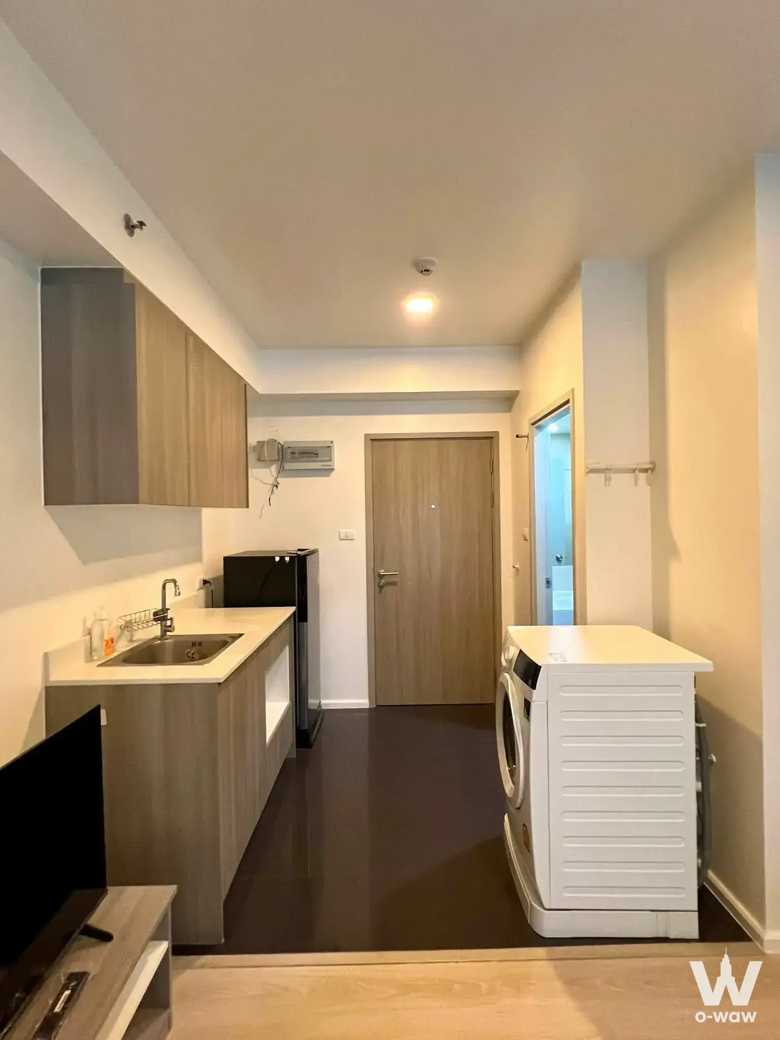 Condo with 1 bedroom for rent at A Space Condominium — photo 5 of 5