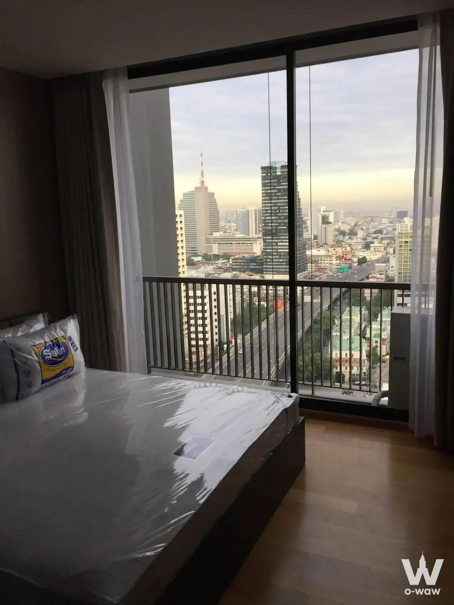 Condo with 1 bedroom for rent at Silom Condominium — photo 1 of 5