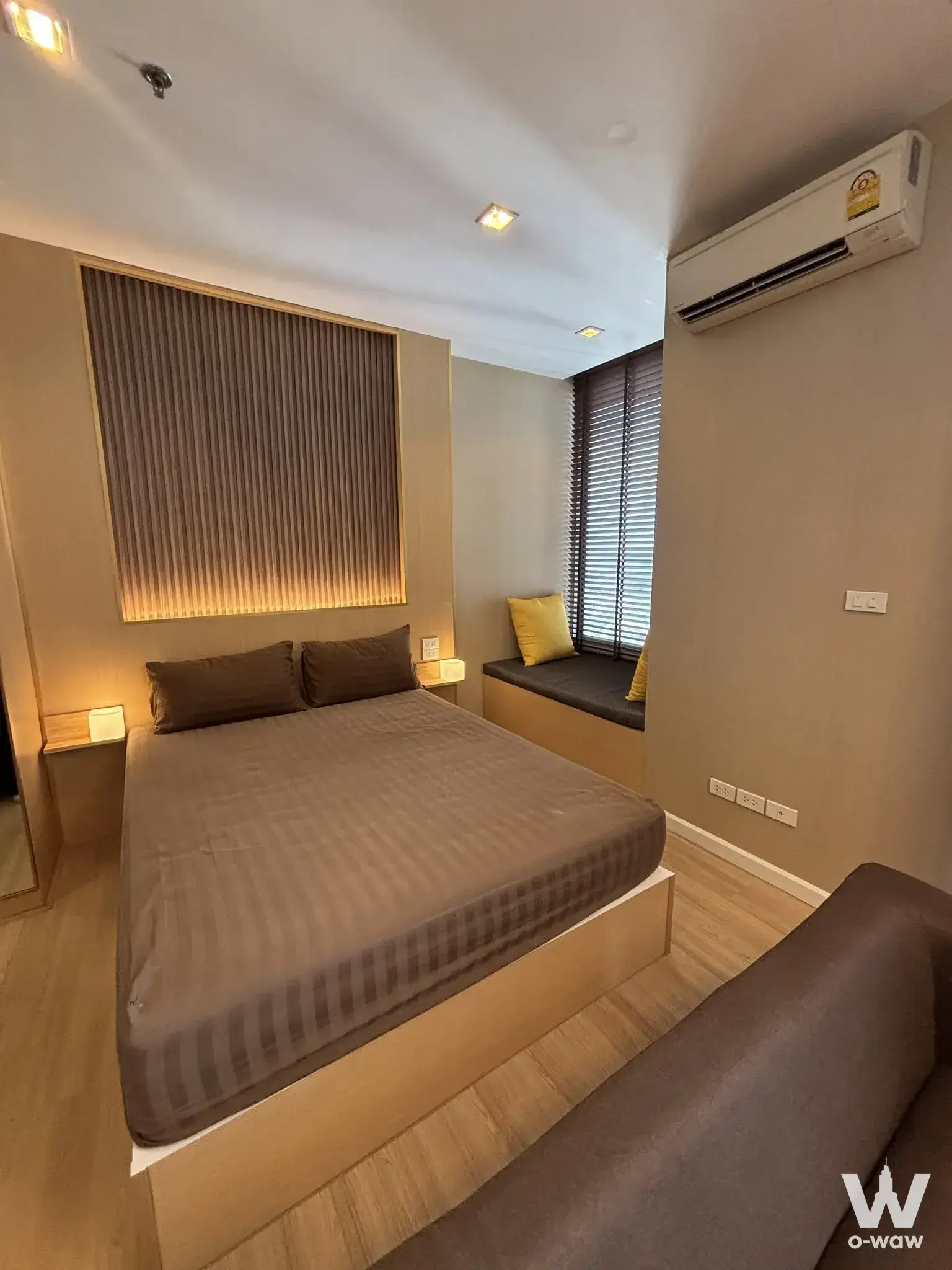Naradhiwas Rajanagarindra Road, Sathorn, Bangkok, Thailand