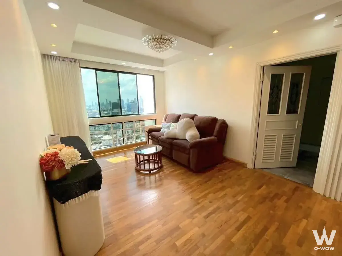 Commercial with 3 bedrooms for rent at Park24 — photo 5 of 5