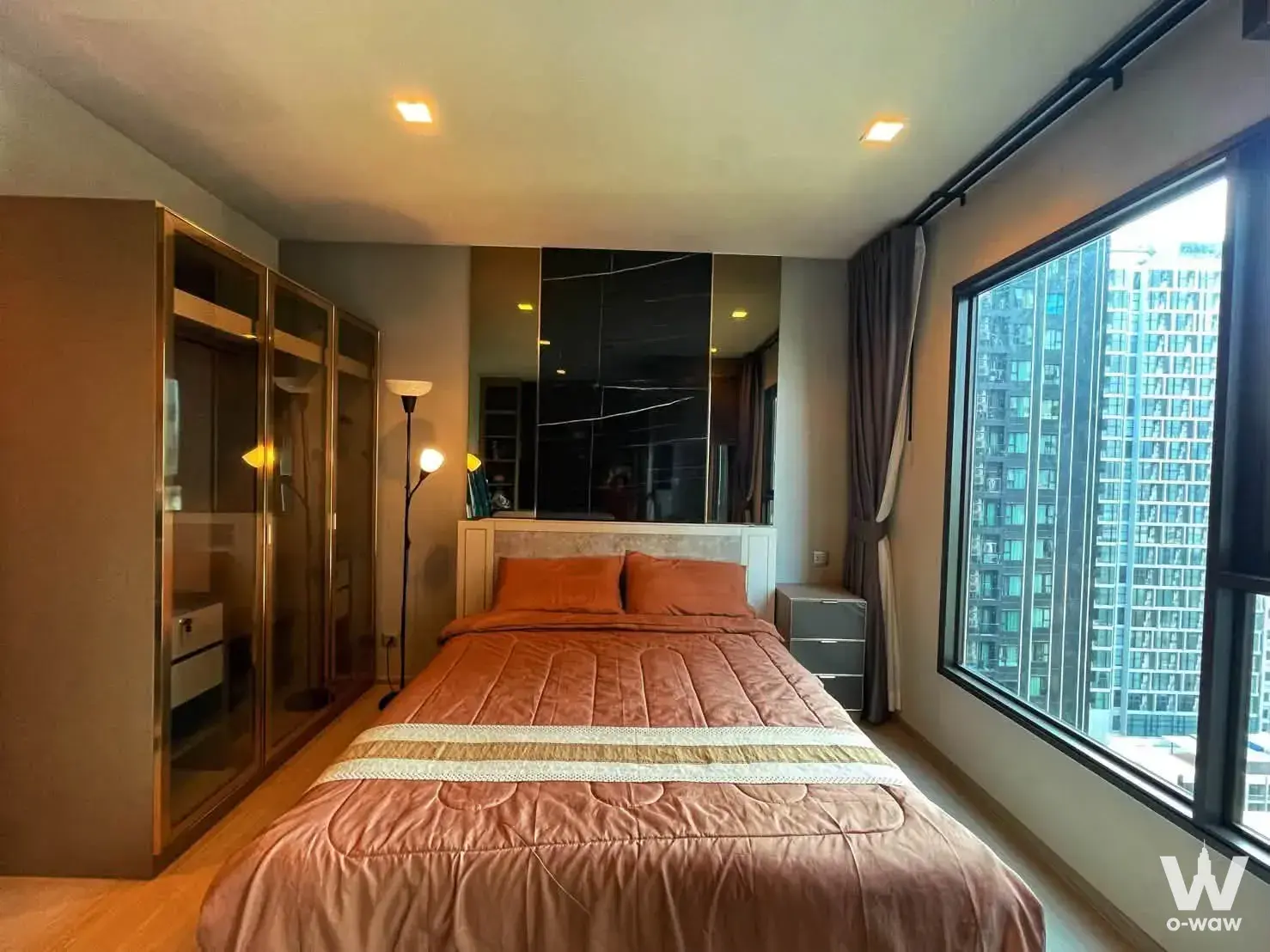 Condo with 1 bedroom for rent at Life Asoke - Rama 9 — photo 2 of 5