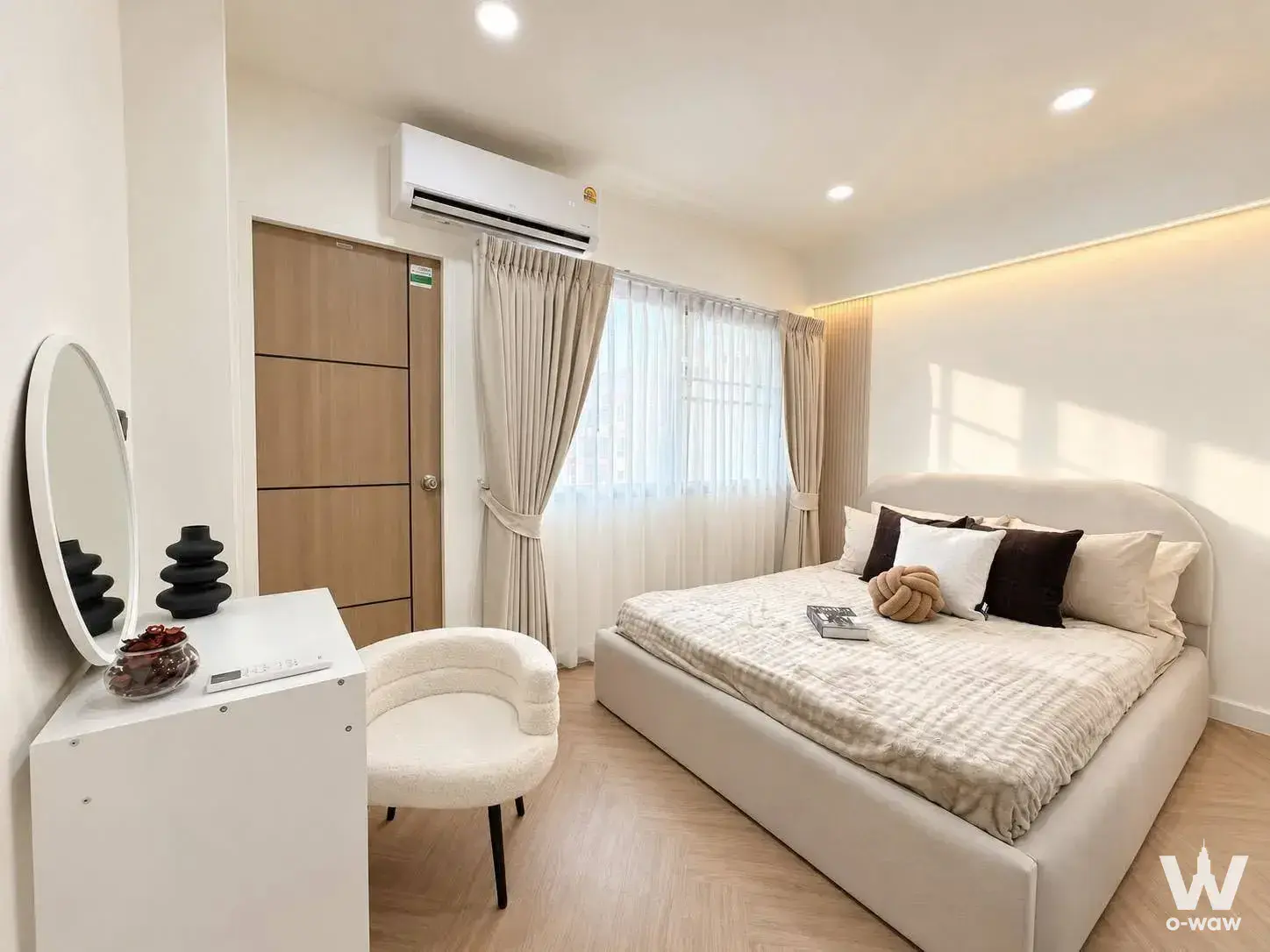 Lat Phrao 48, Ratchada, Bangkok (Near MRT Chok Chai 4, MRT Phahon Yothin, MRT Lat Phrao, MRT Ratchadaphisek)
