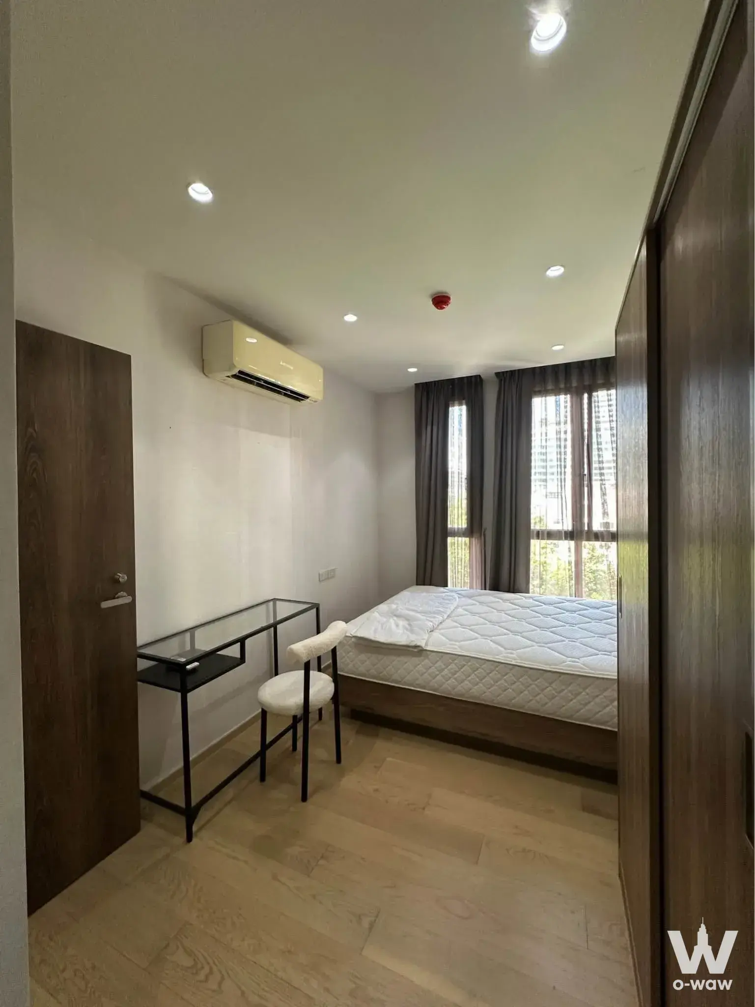 Condo with 2 bedrooms for rent at Runesu Thonglor 5 — photo 3 of 4