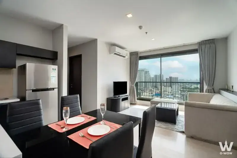 Condo with 2 bedrooms for rent at RHYTHM Sukhumvit 44/1 — photo 2 of 5