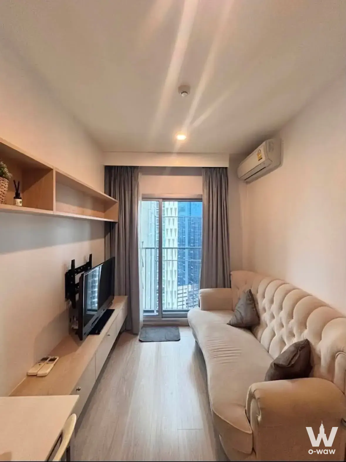 Condo with 1 bedroom for rent at Noble Revolve Ratchada 2 — photo 1 of 5