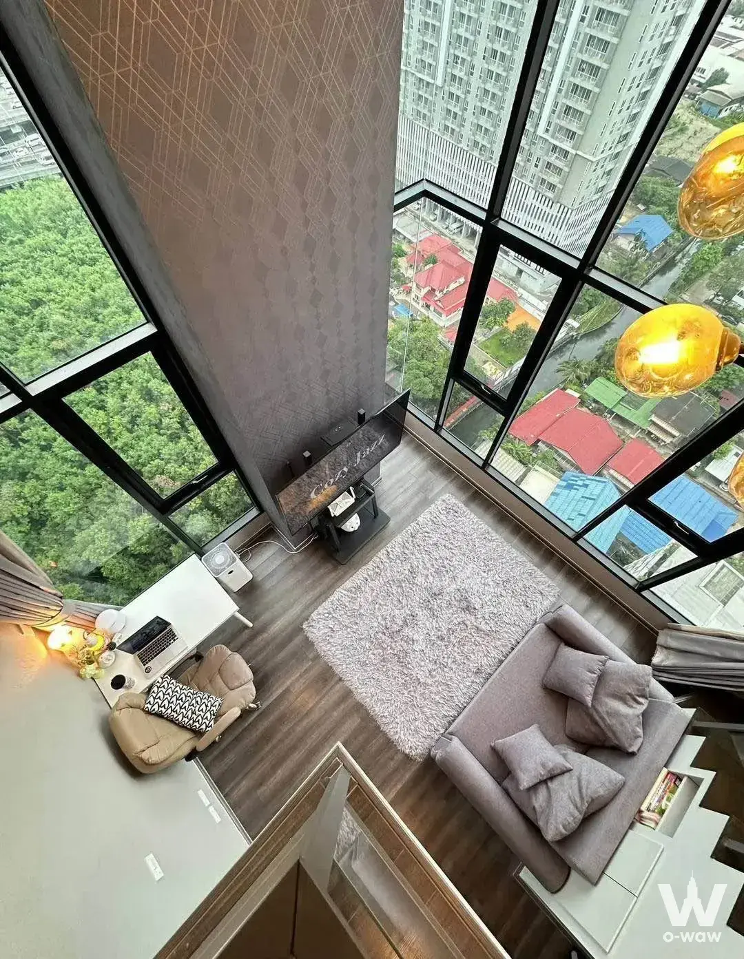 Condo with 2 bedrooms for rent at KnightsBridge Space Rama 9 — photo 2 of 5