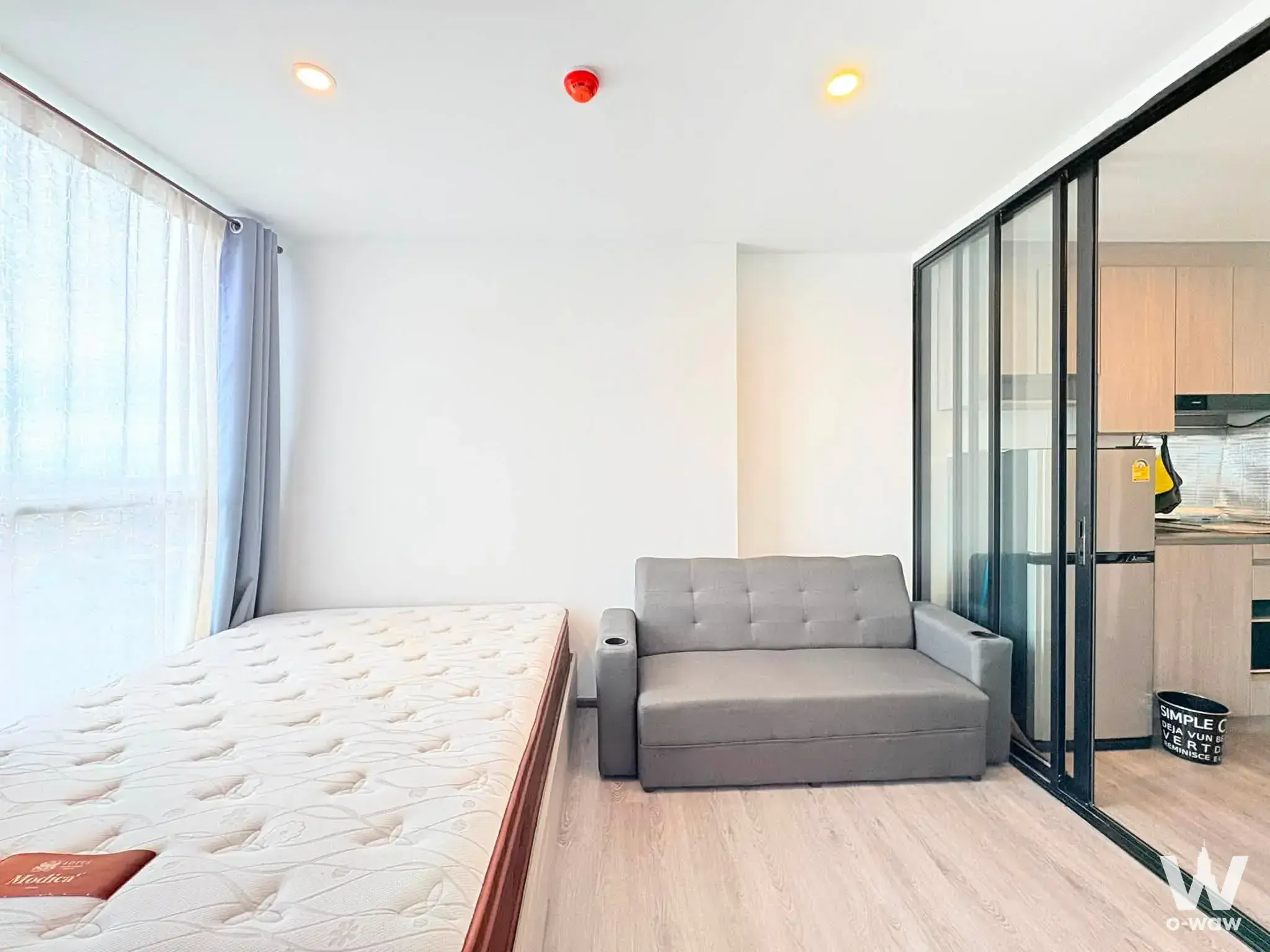 Condo with 1 bedroom for rent at The Origin E22 Station — photo 2 of 5