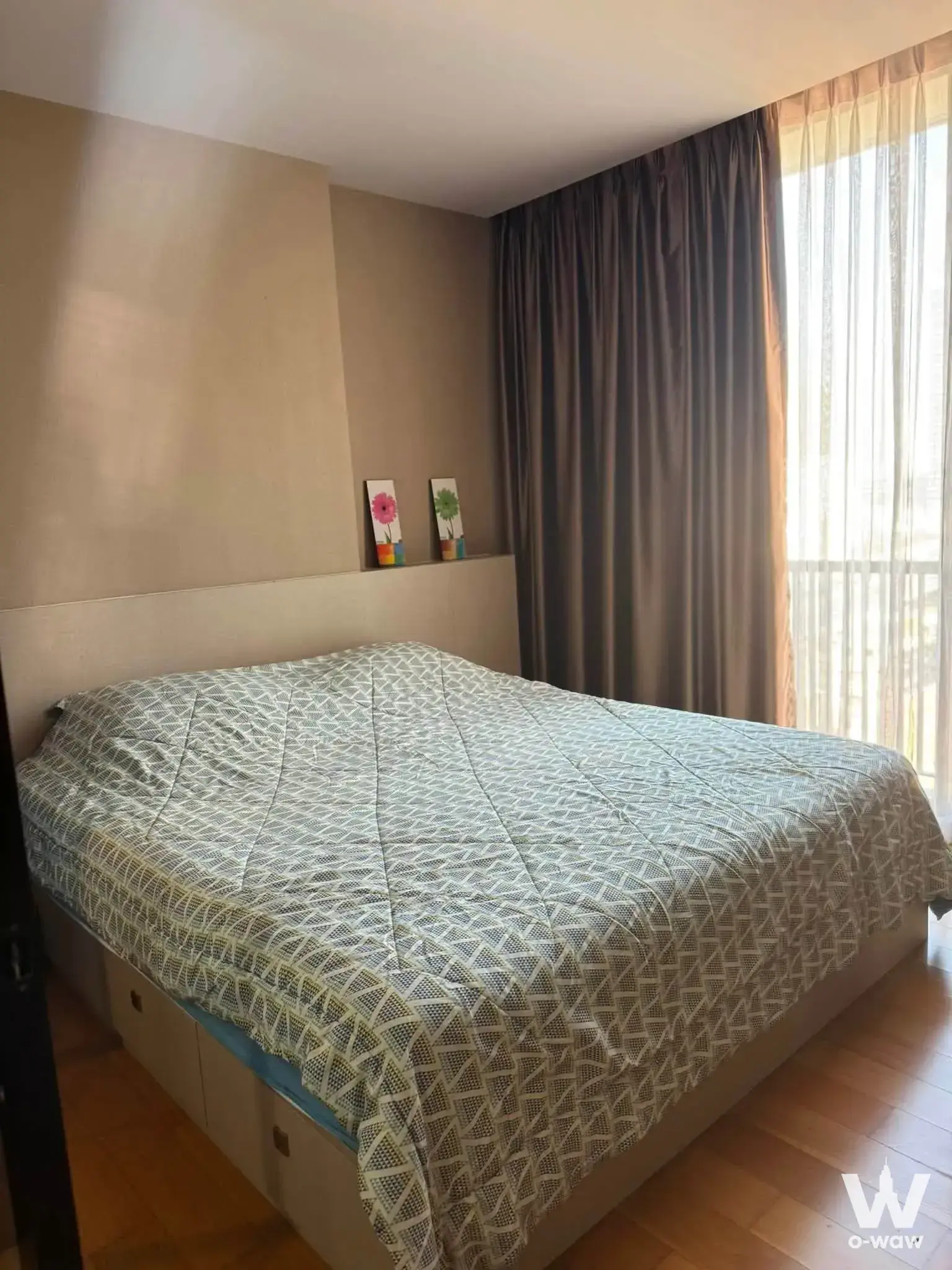Sathon area, near Surasak BTS Station