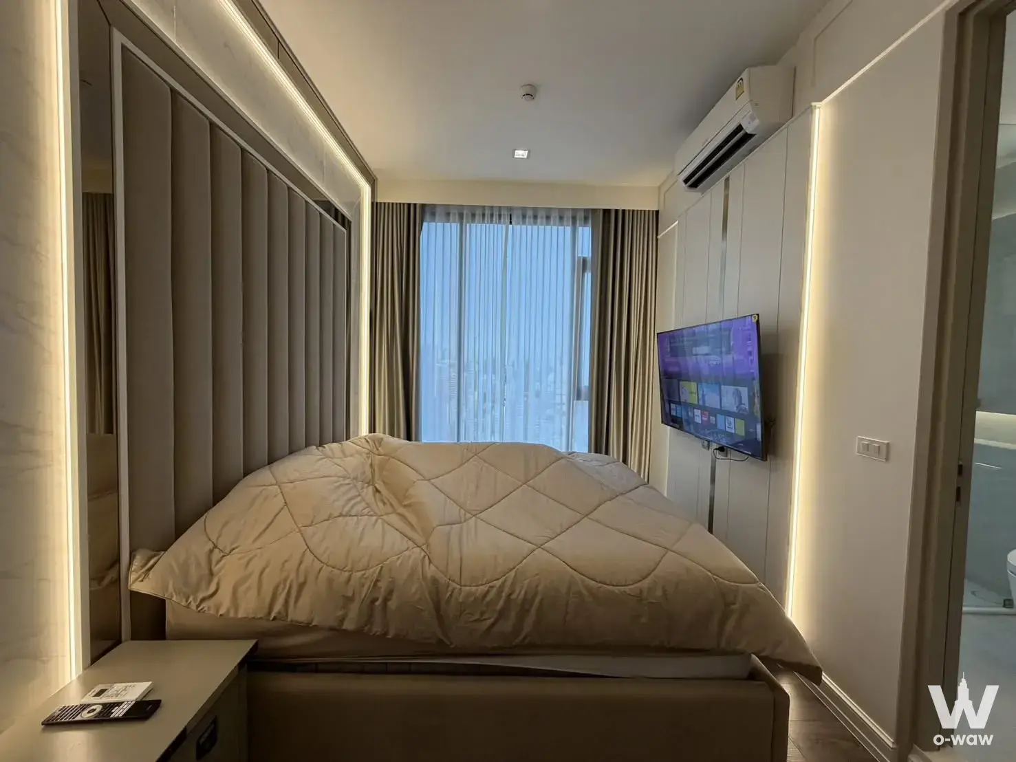 Condo with 2 bedrooms for rent at The Address Siam-Ratchathewi — photo 1 of 5