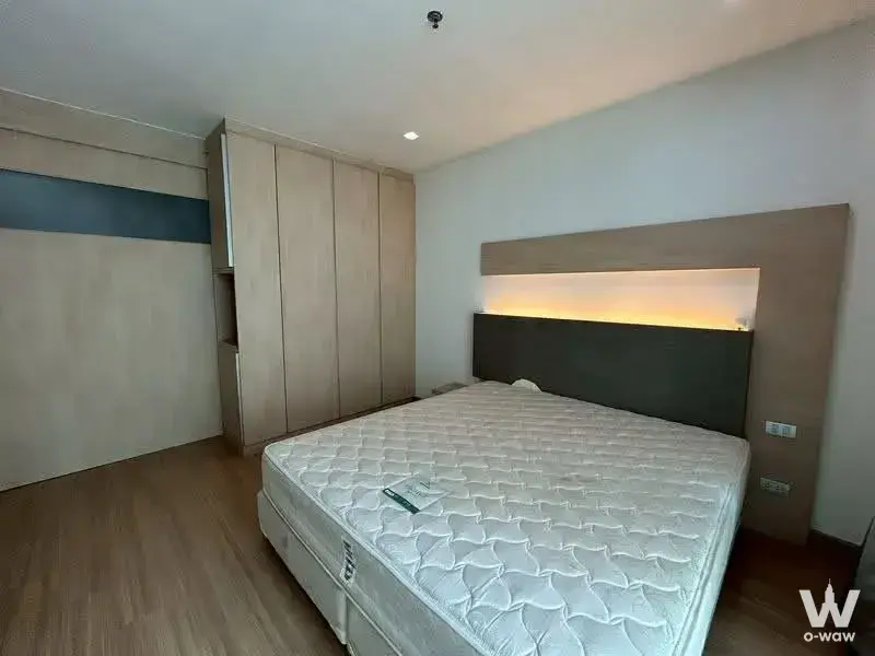 Condo with 1 bedroom for rent at Sky Walk Residences — photo 4 of 5
