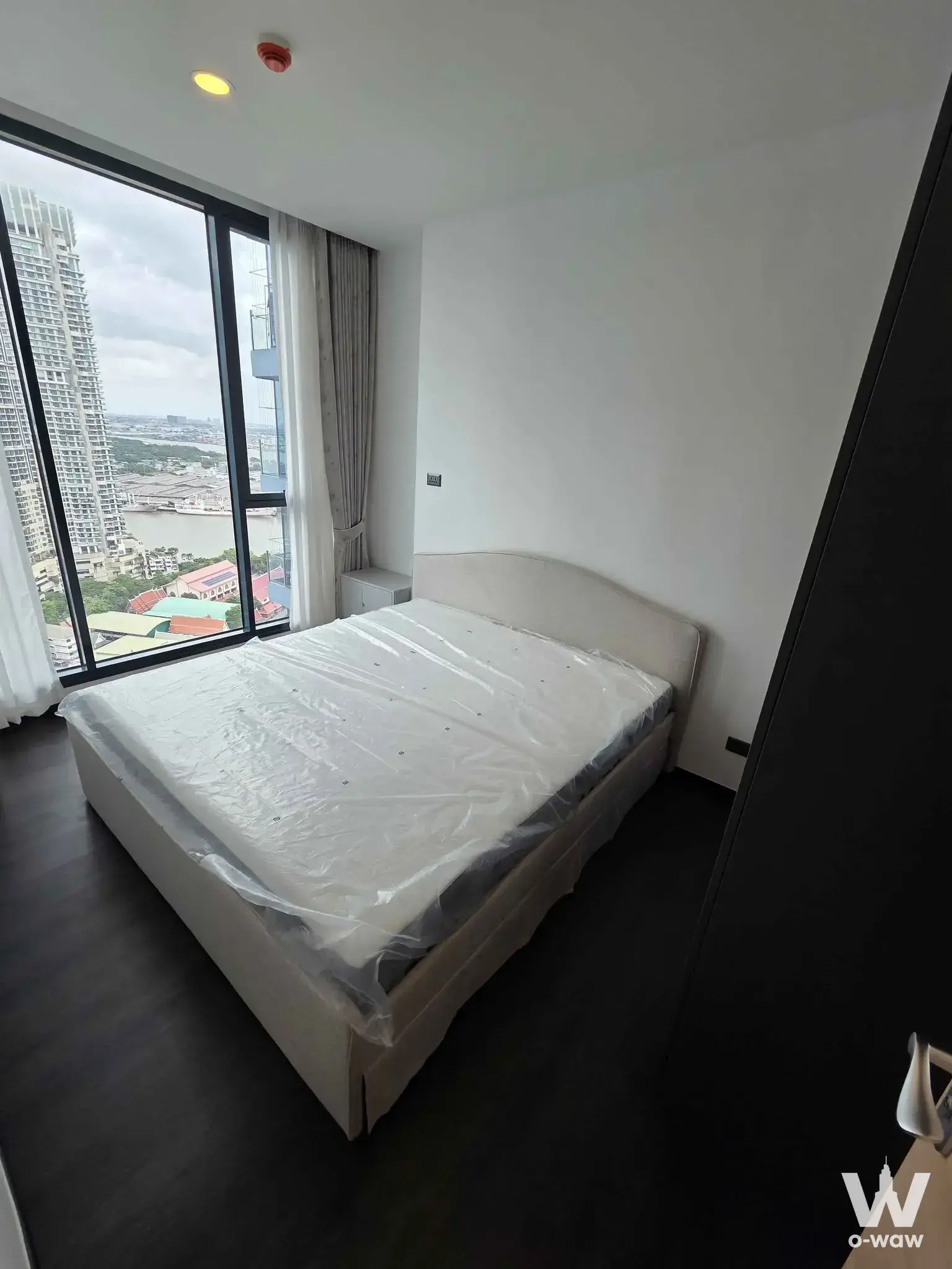 Condo with 1 bedroom for rent at Sapphire Condominium — photo 2 of 5