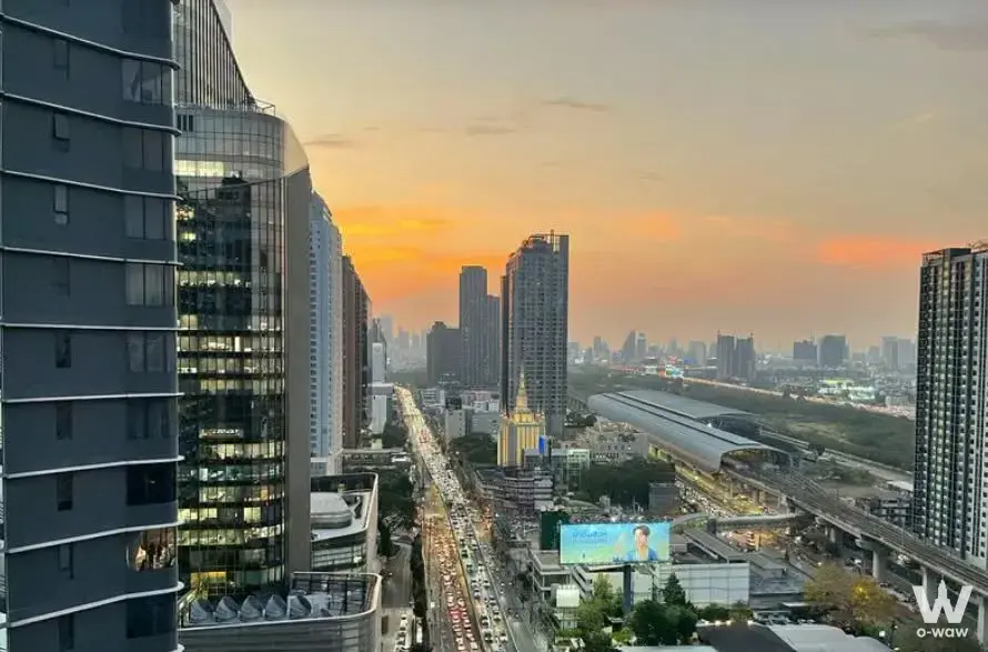 Condo with 2 bedrooms for sale at My Resort Bangkok — photo 2 of 3